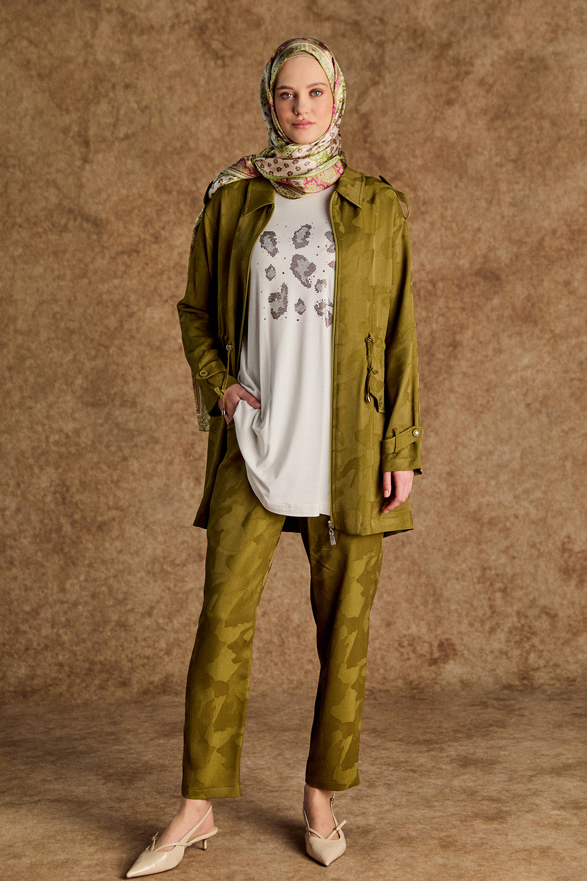 Jakarlı Desenli 3`Lü Takım