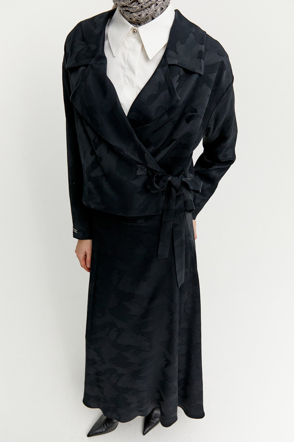 Kruvaze Ceket Çan Etekli Jakarlı Takım