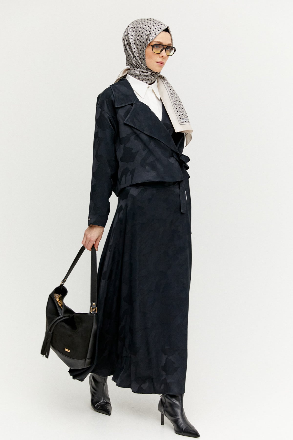 Kruvaze Ceket Çan Etekli Jakarlı Takım