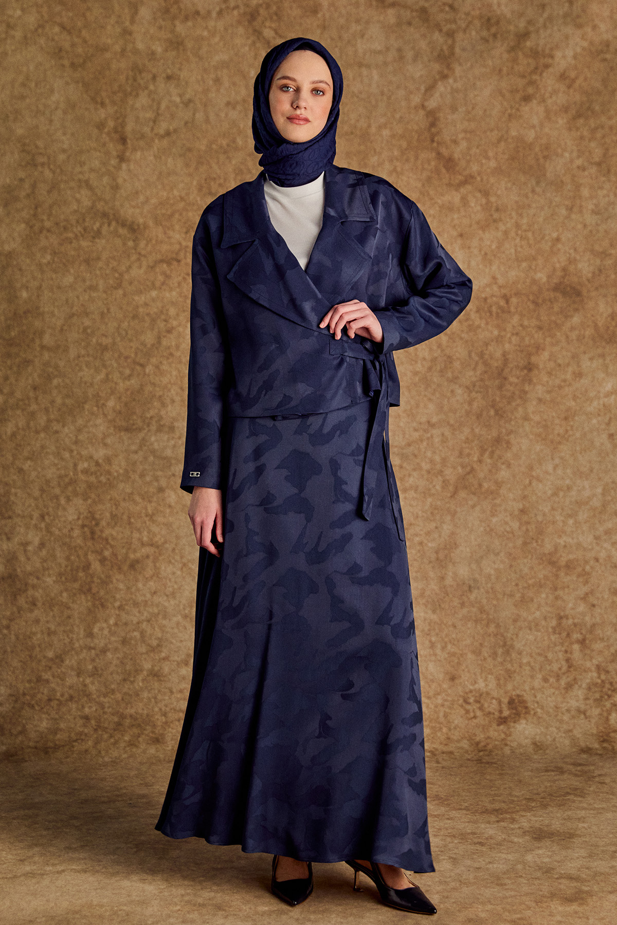 Kruvaze Ceket Çan Etekli Jakarlı Takım