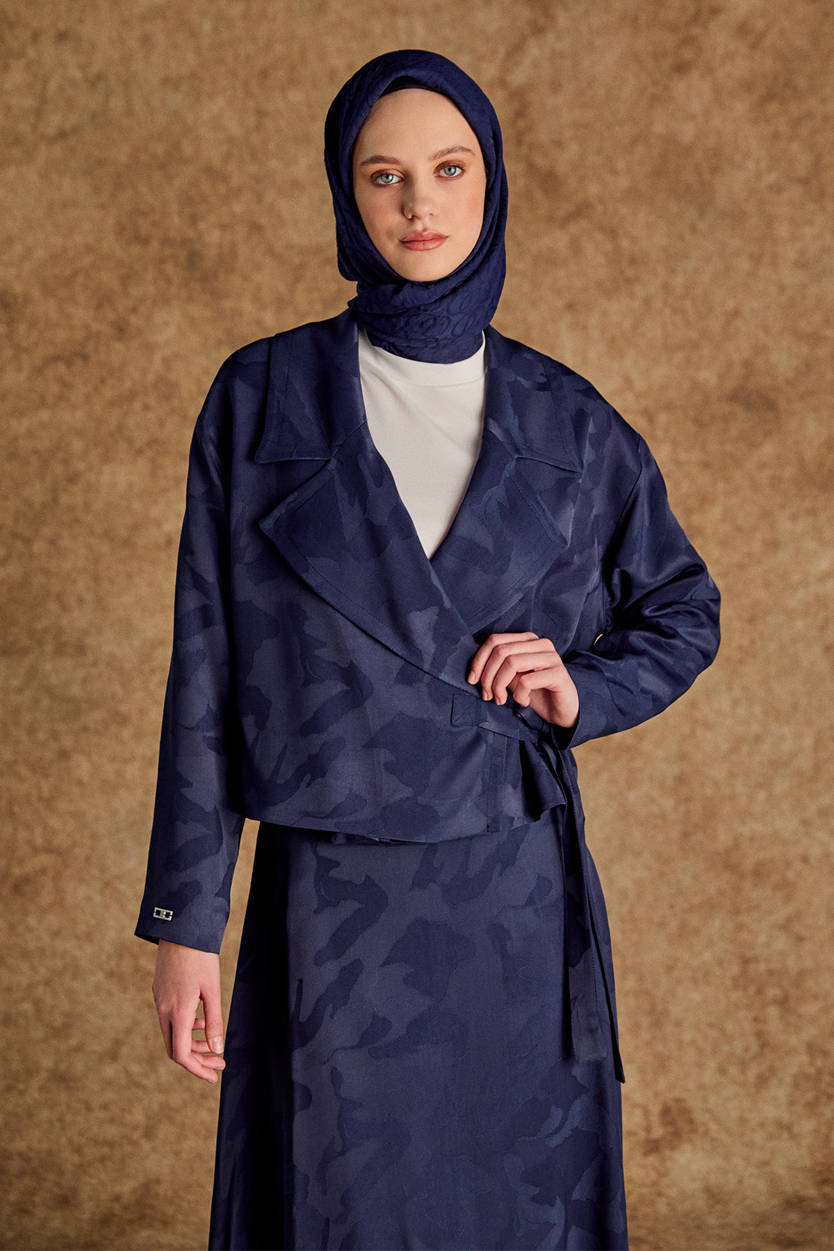 Kruvaze Ceket Çan Etekli Jakarlı Takım