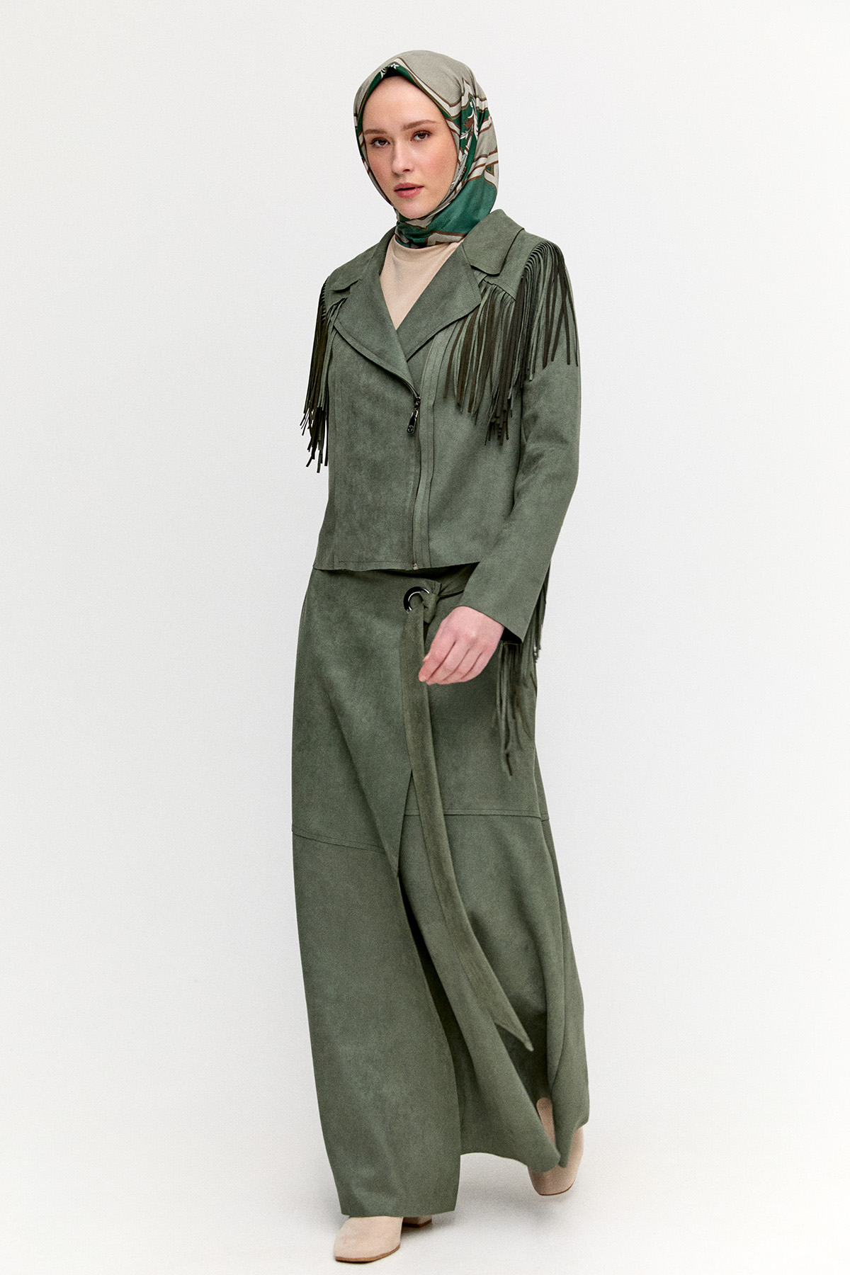 Süet Görünümlü Püsküllü Ceket, Tesettür Giyim