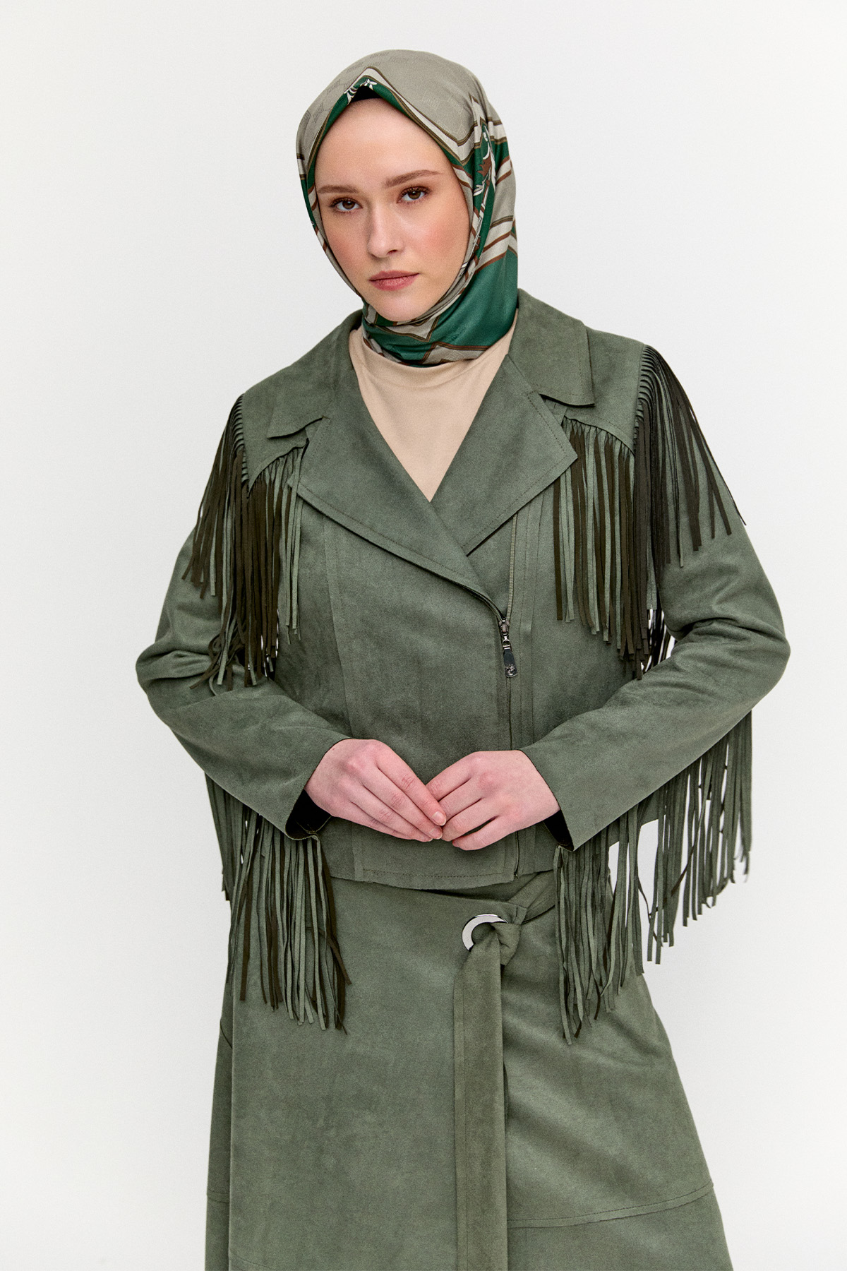 Süet Görünümlü Püsküllü Ceket, Tesettür Giyim