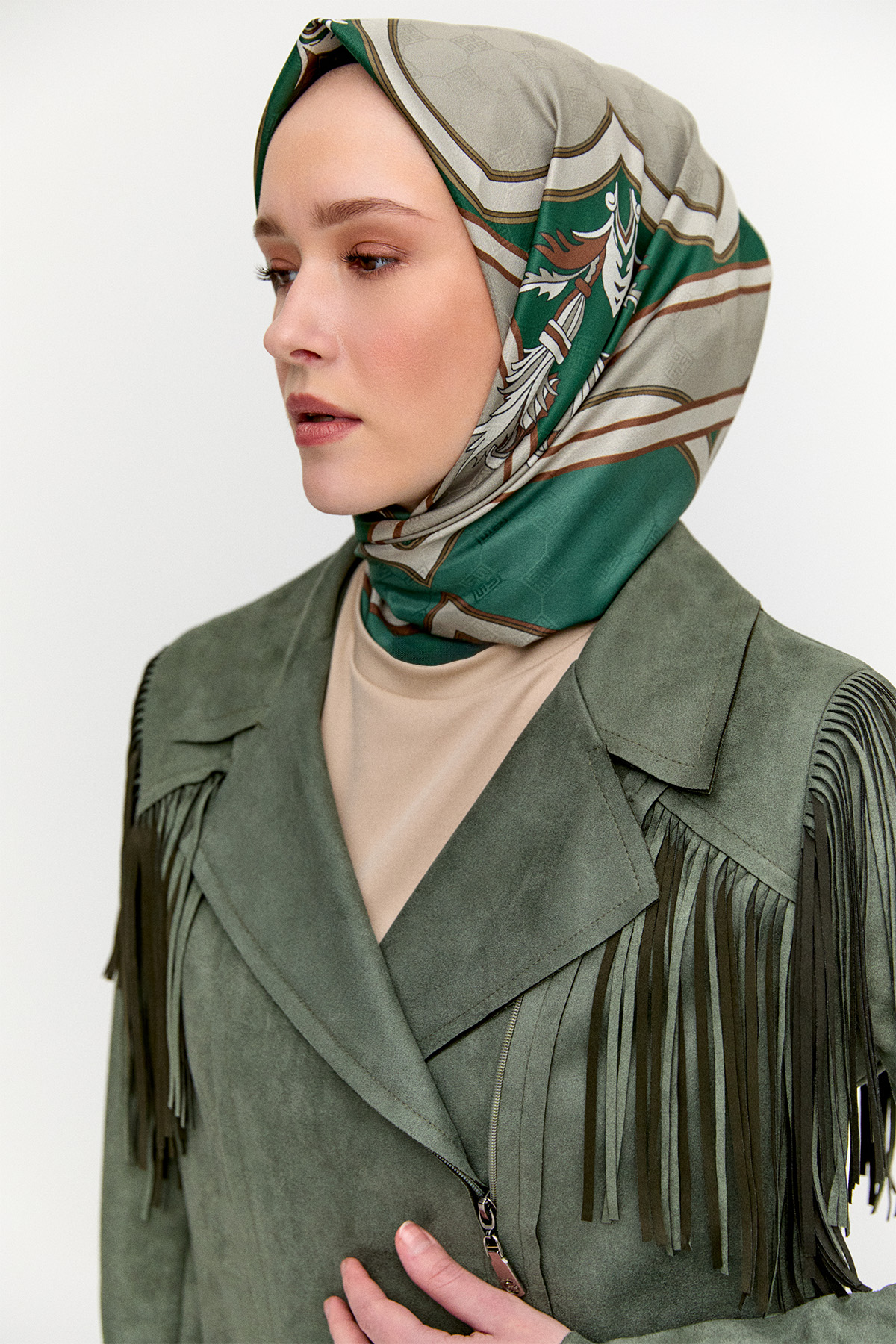 Süet Görünümlü Püsküllü Ceket, Tesettür Giyim