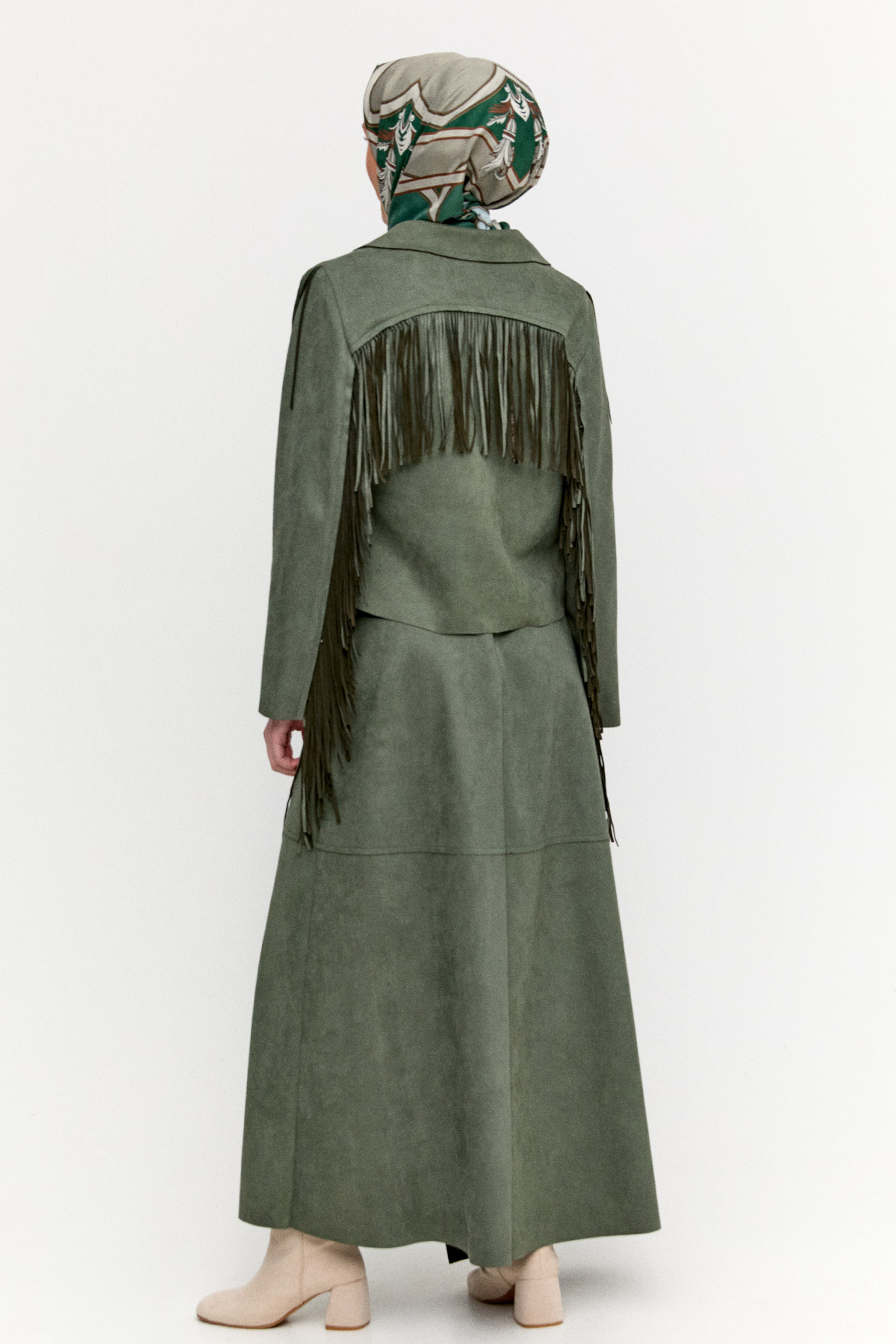 Süet Görünümlü Püsküllü Ceket, Tesettür Giyim