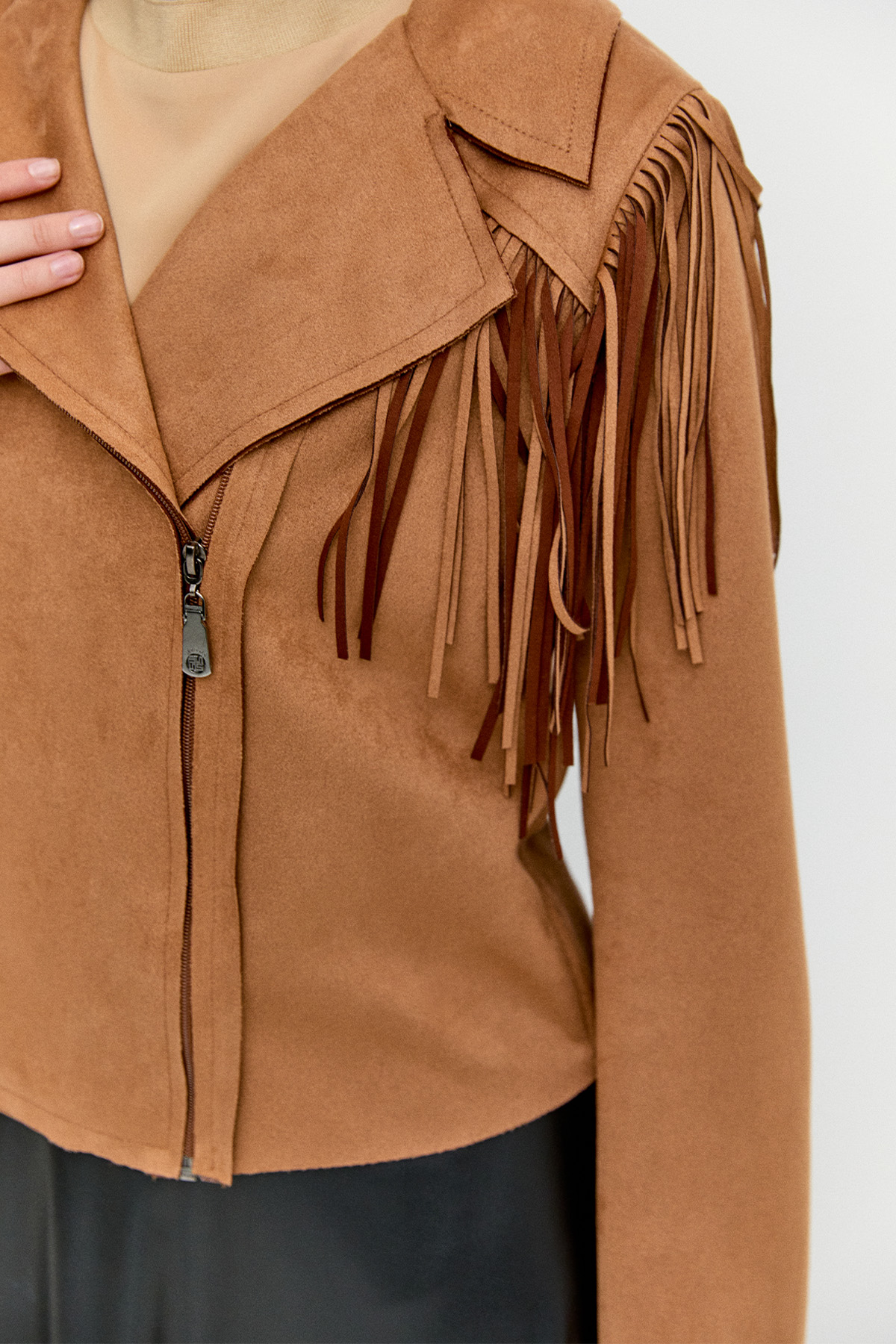 Süet Görünümlü Püsküllü Ceket, Tesettür Giyim