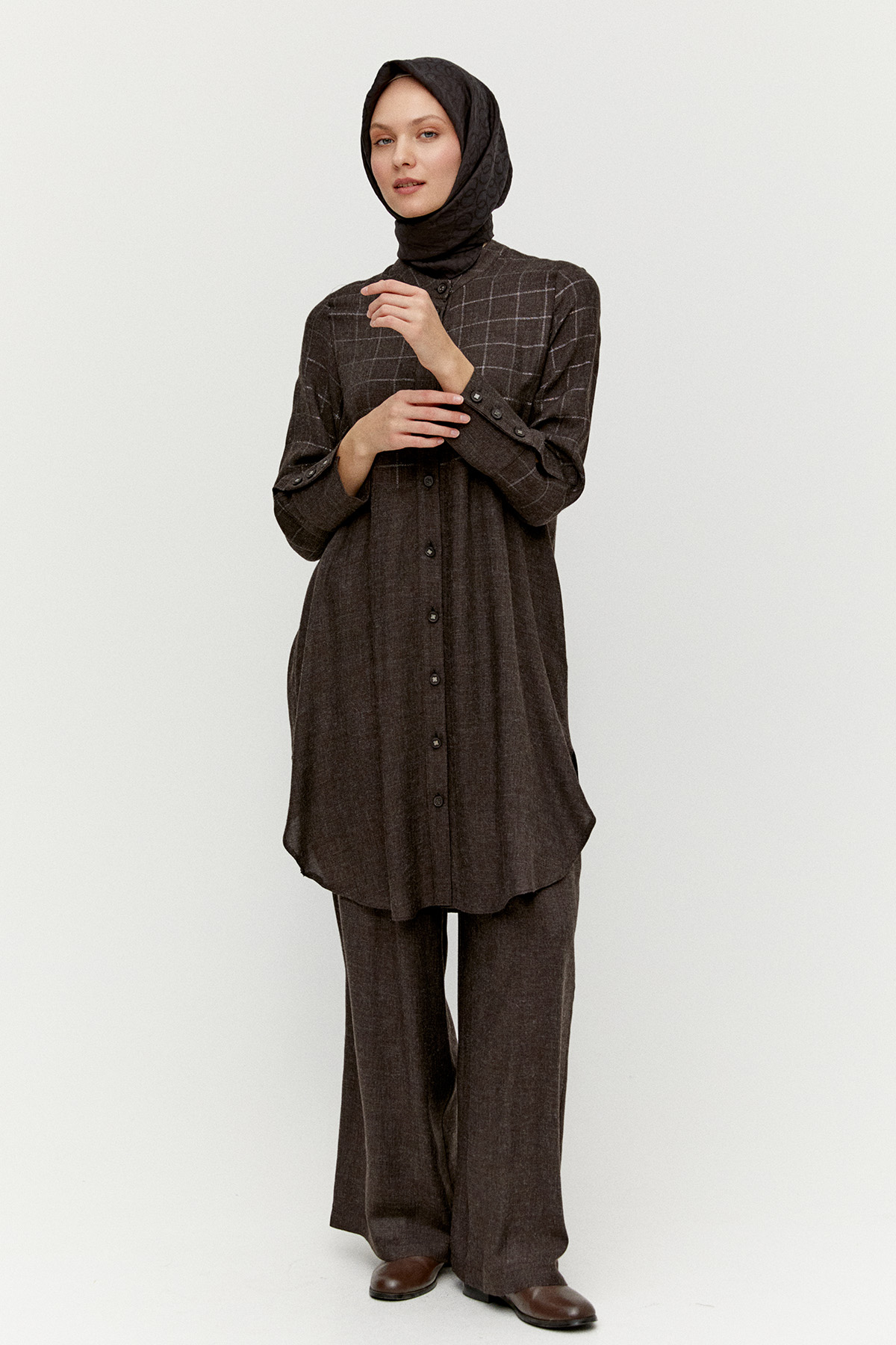 Kare Desenli Rahat Kesim İkili Takım