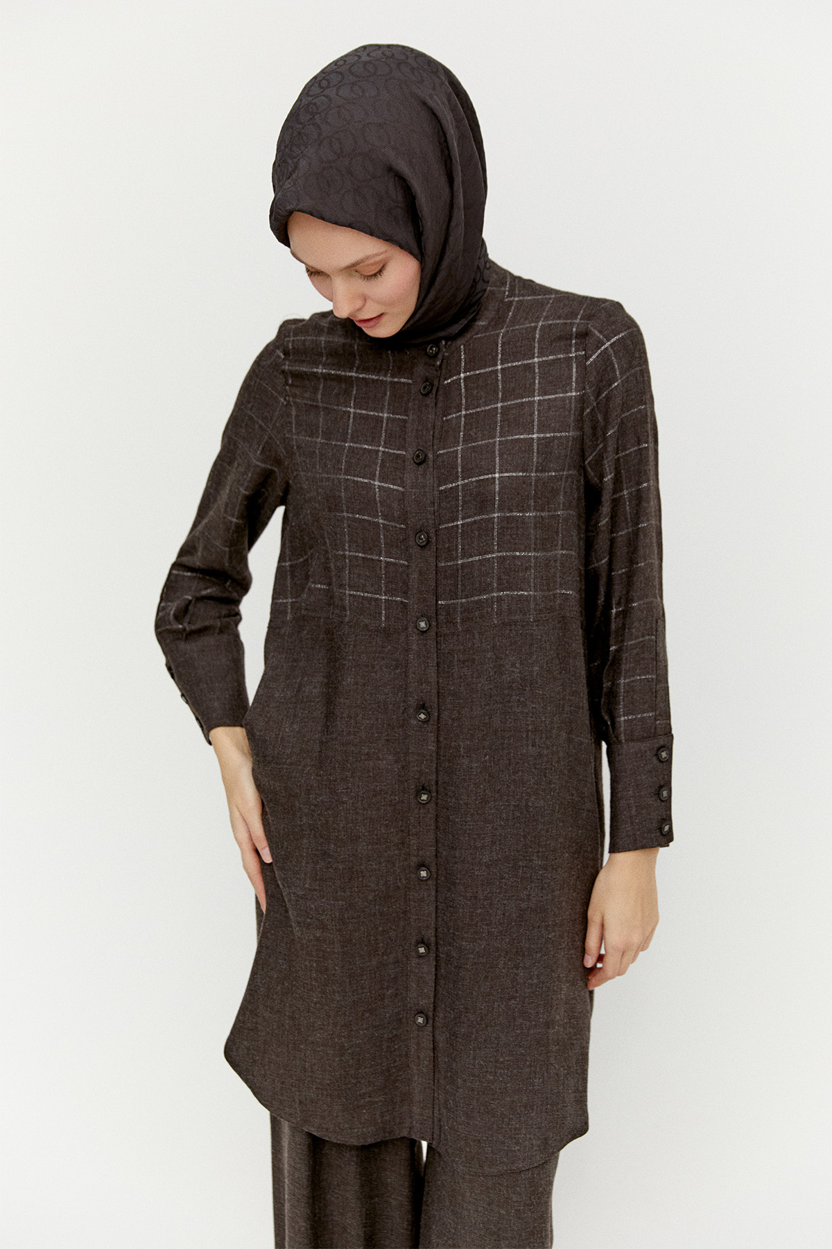 Kare Desenli Rahat Kesim İkili Takım