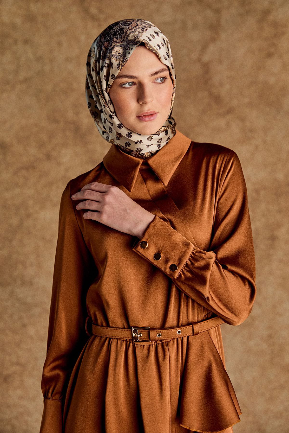 Volanlı Saten Tunik