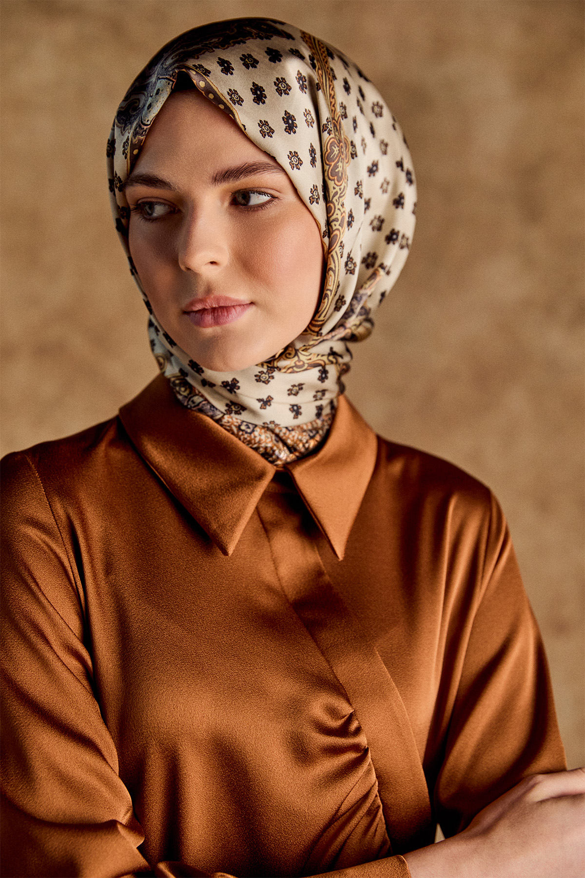 Volanlı Saten Tunik