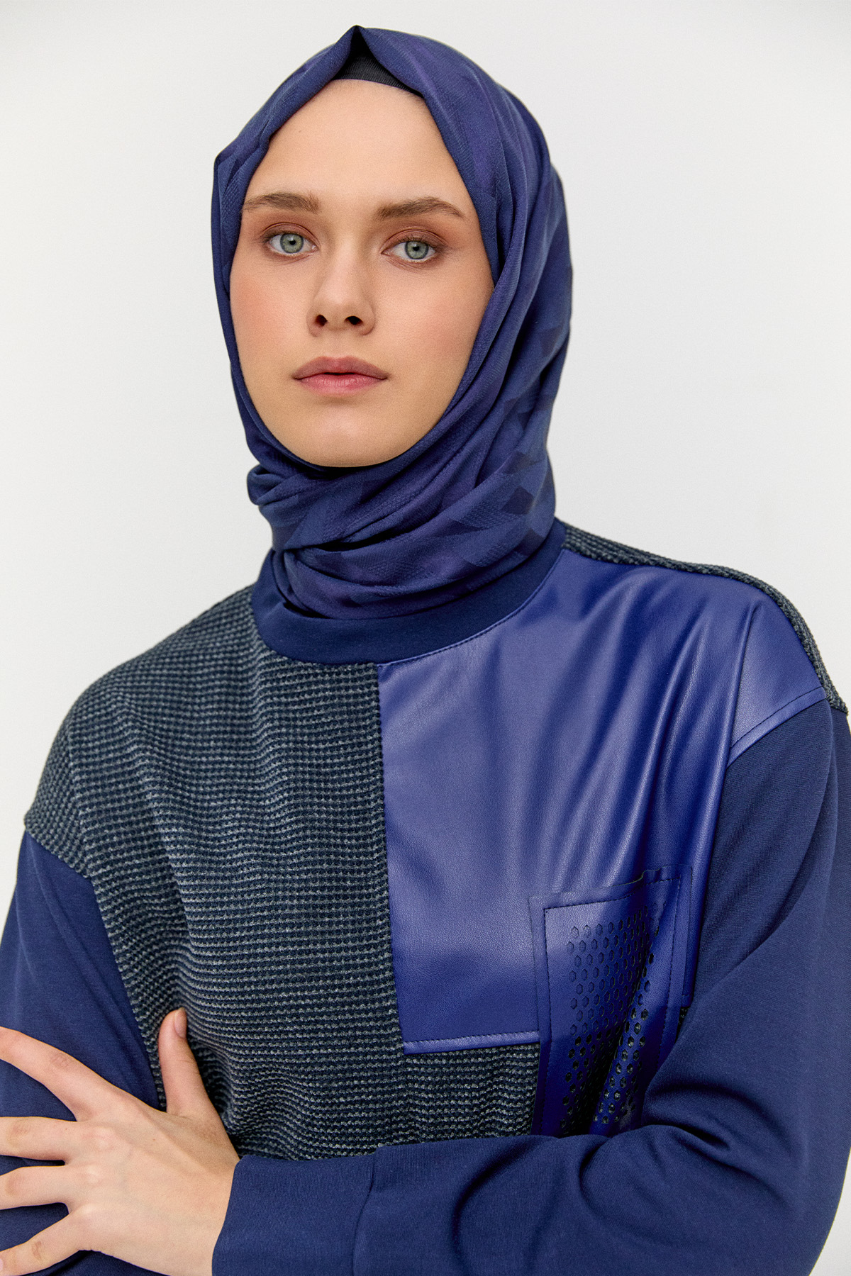 Deri Parçalı Fileli Tunik, Tesettür Giyim