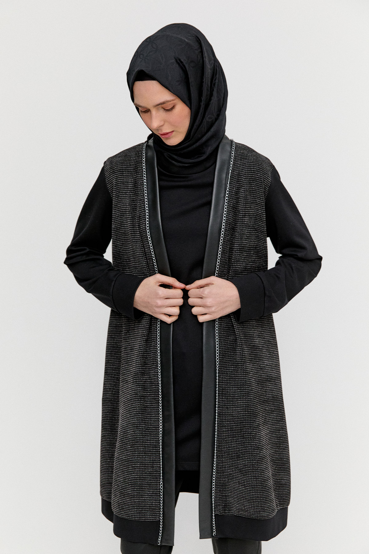 Zincir Detaylı Şal Yakalı Dokulu Twinset, Tesettür Giyim