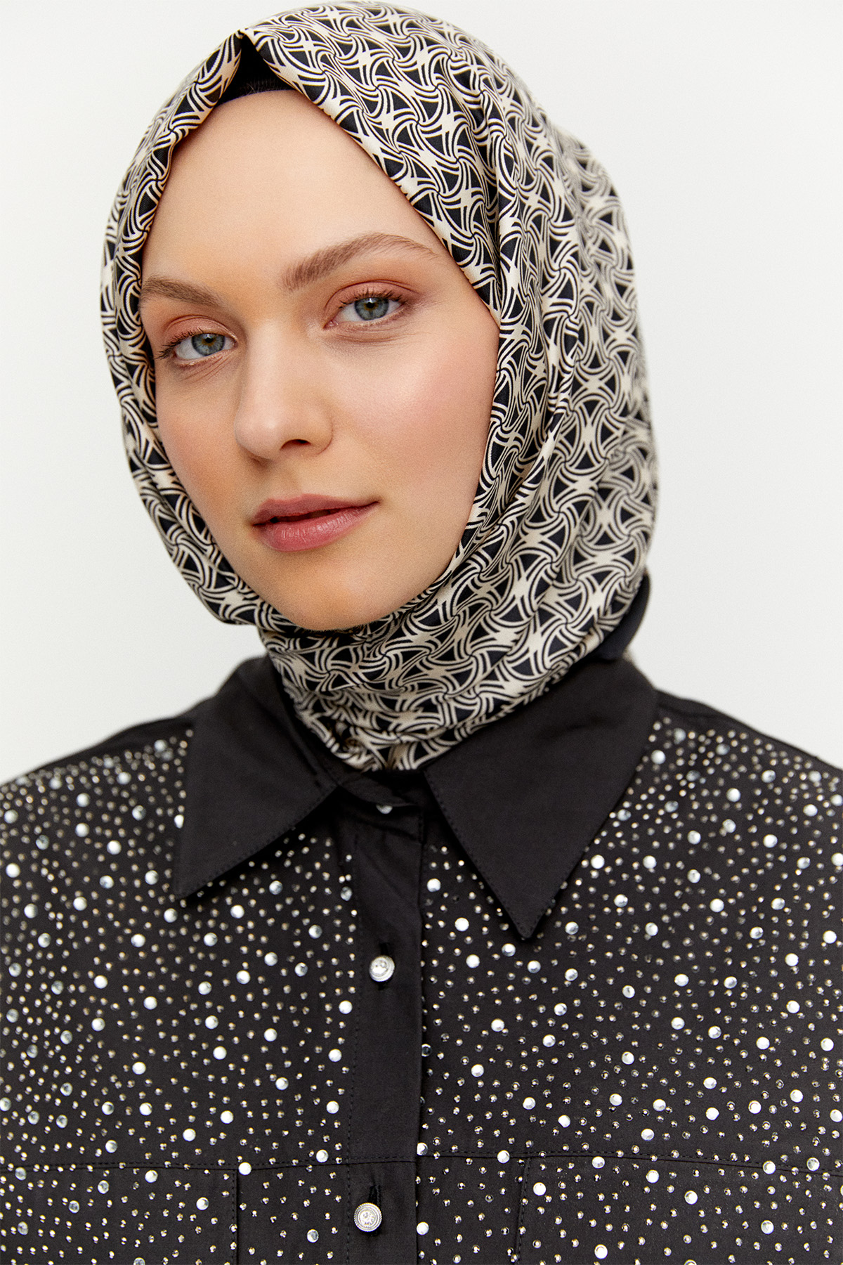 Taş Detaylı Çift Cepli Poplin Tunik