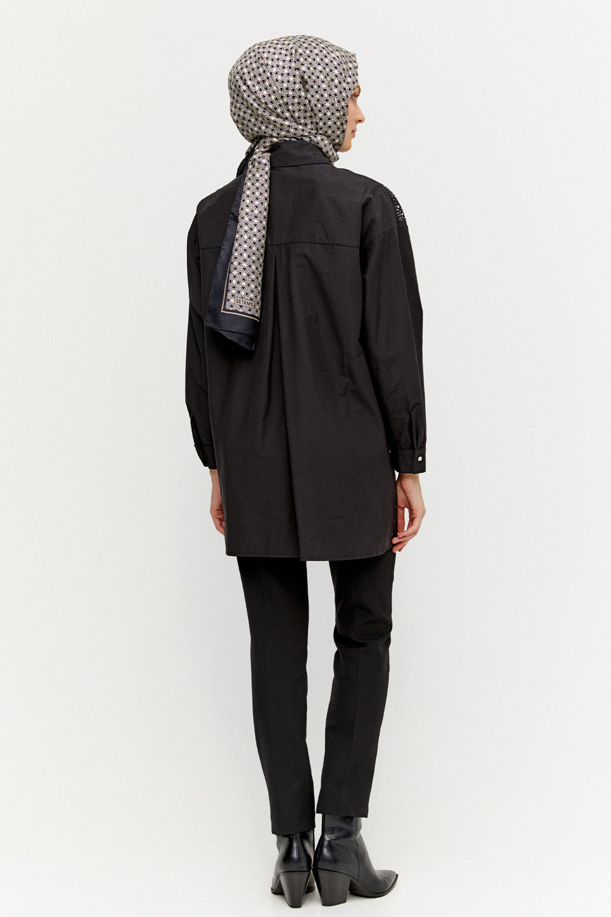 Taş Detaylı Çift Cepli Poplin Tunik