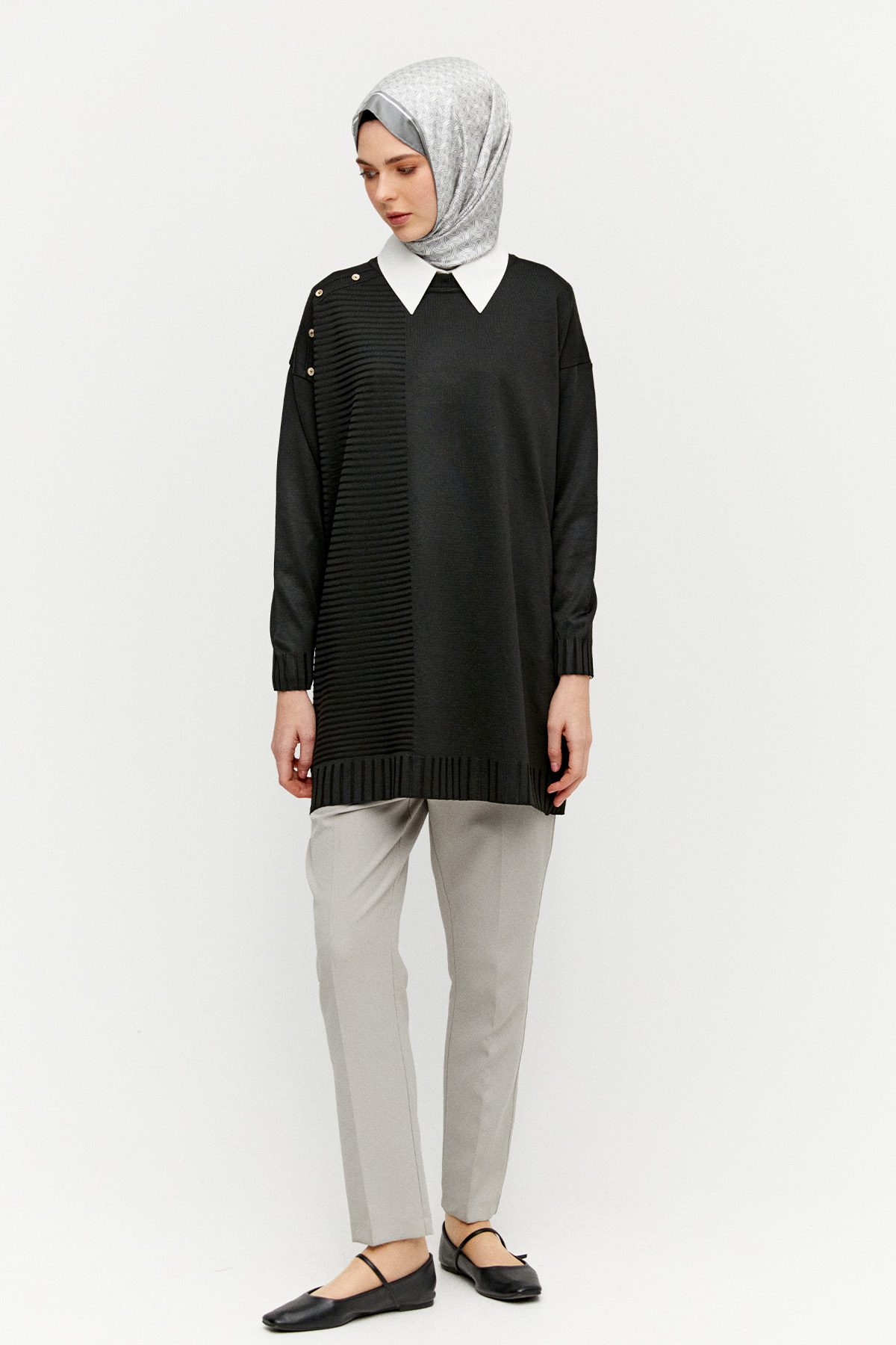 Süs Düğmeli Triko Tunik