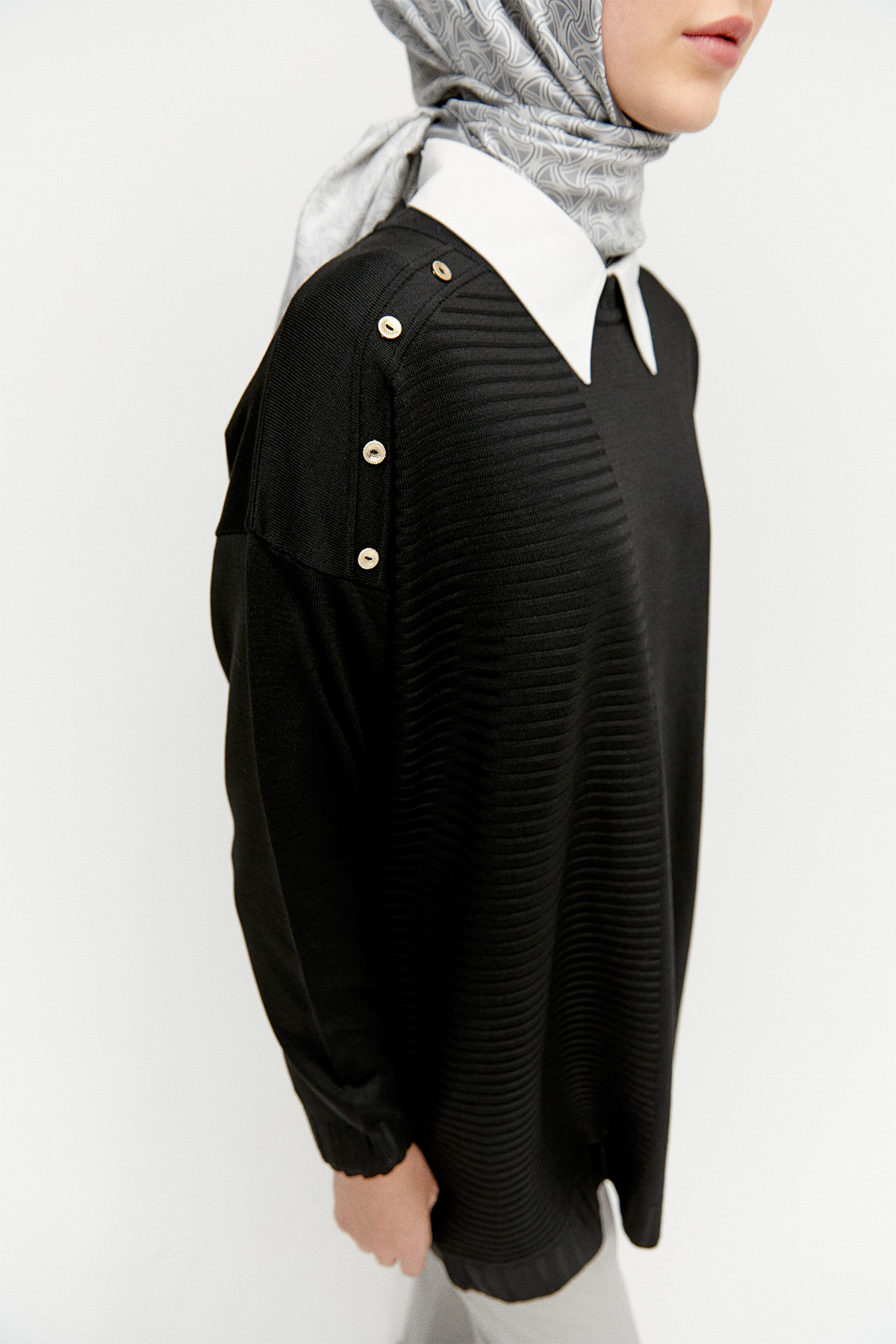 Süs Düğmeli Triko Tunik