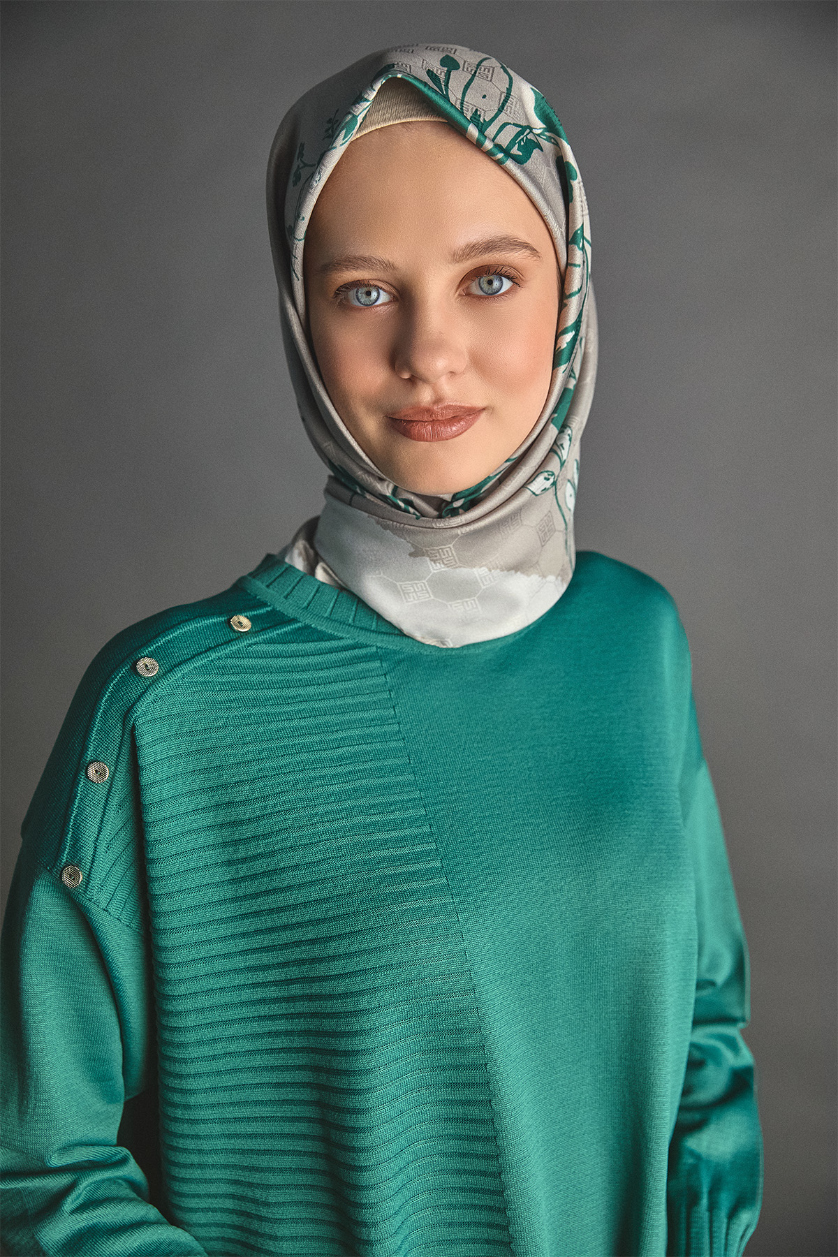 Süs Düğmeli Triko Tunik