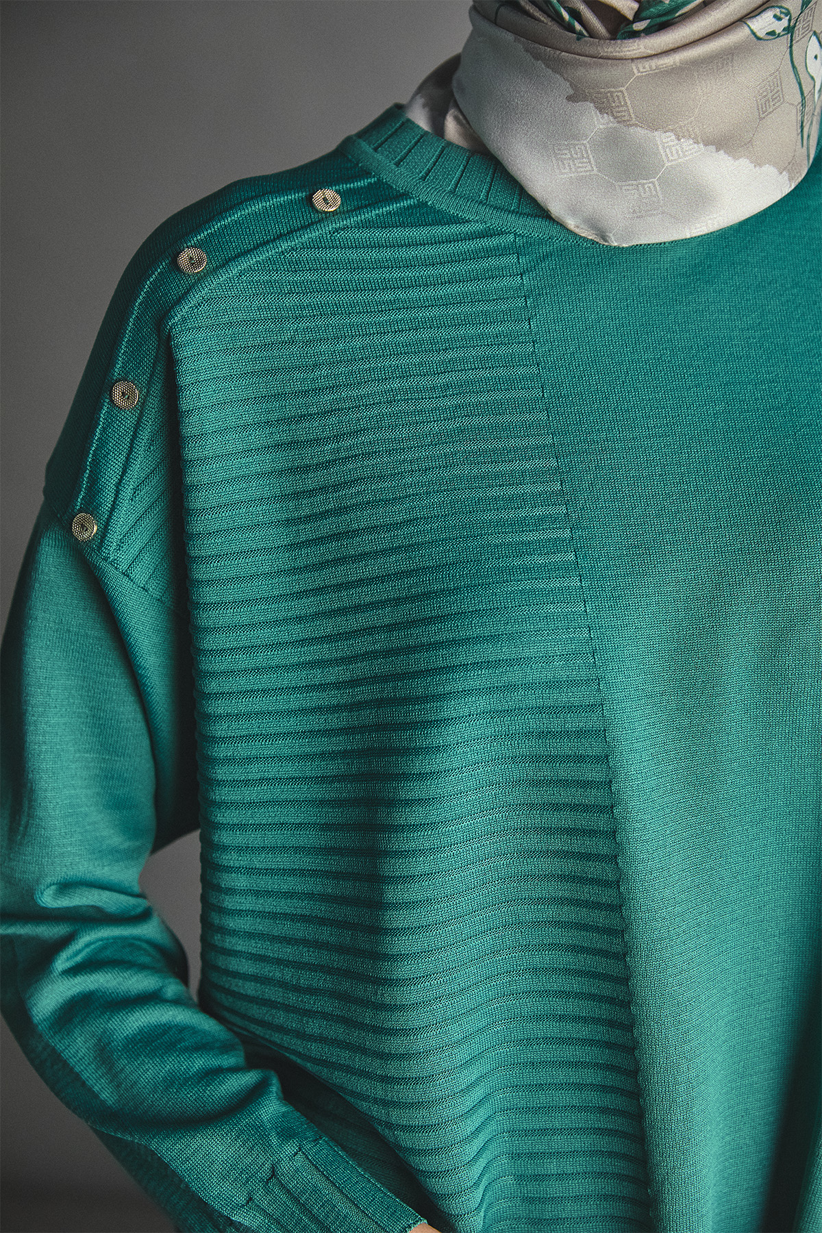 Süs Düğmeli Triko Tunik