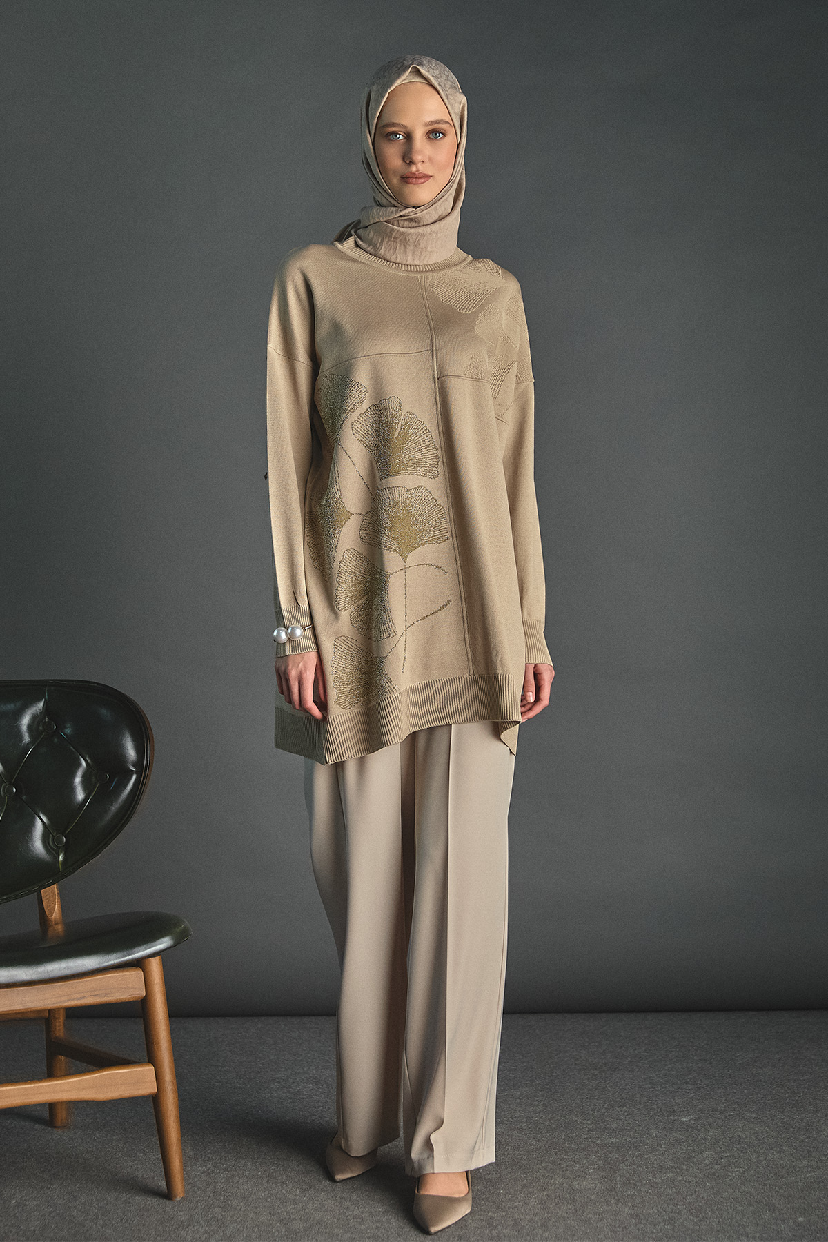 Yaprak Desenli Simli Triko Tunik