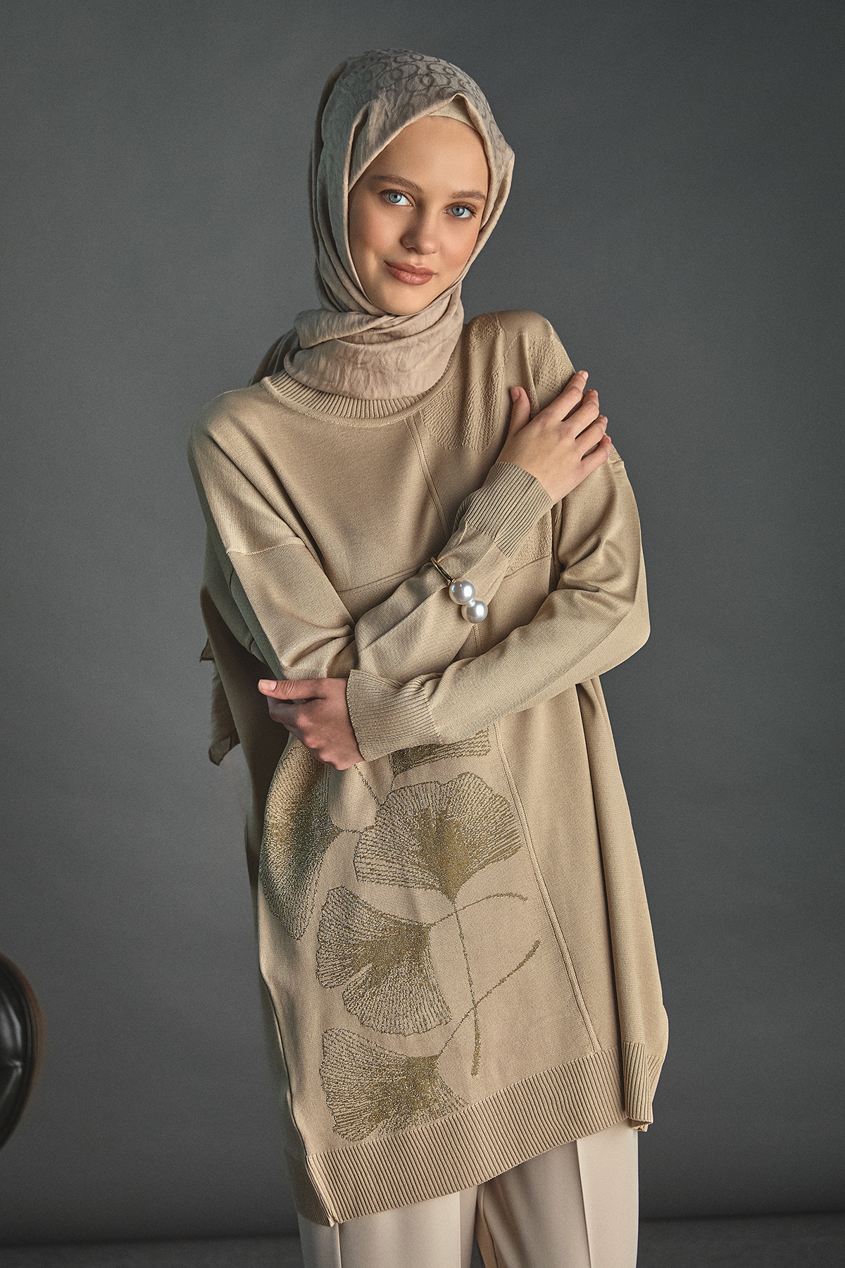 Yaprak Desenli Simli Triko Tunik