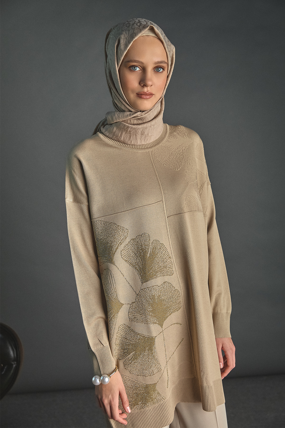 Yaprak Desenli Simli Triko Tunik