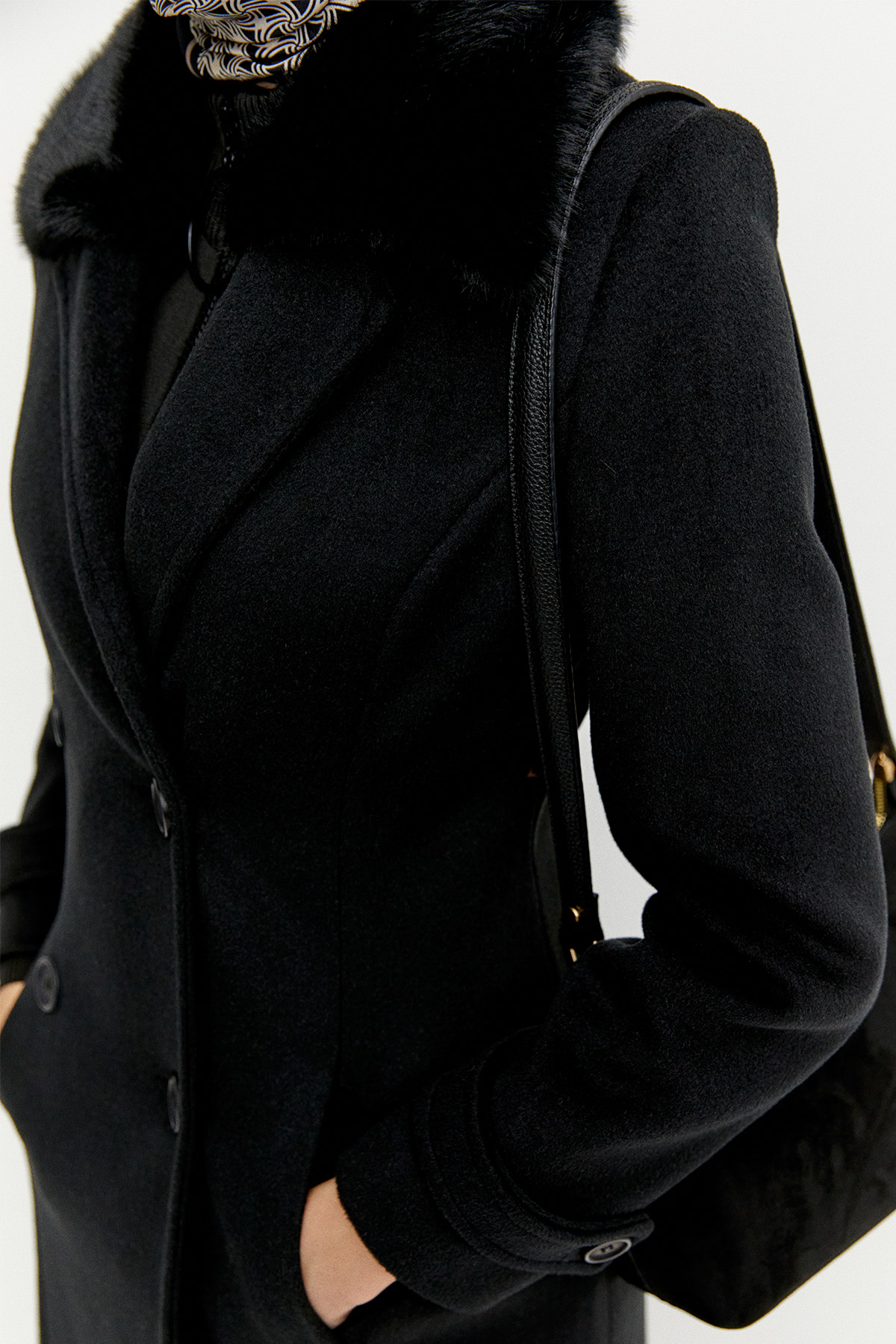 Yüksek Yakalı Uzun Triko Tunik