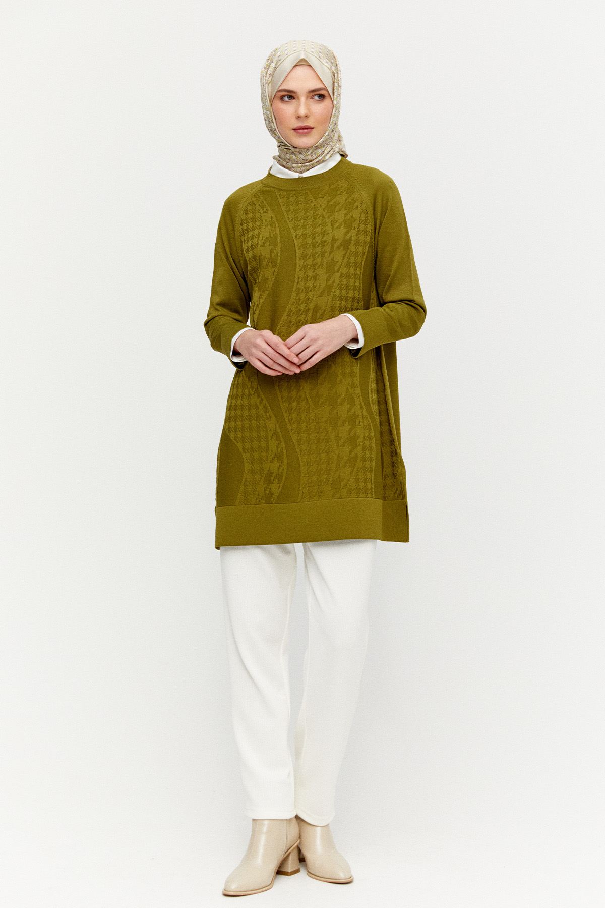 Kazayağı Desenli Reglan Kol Tunik