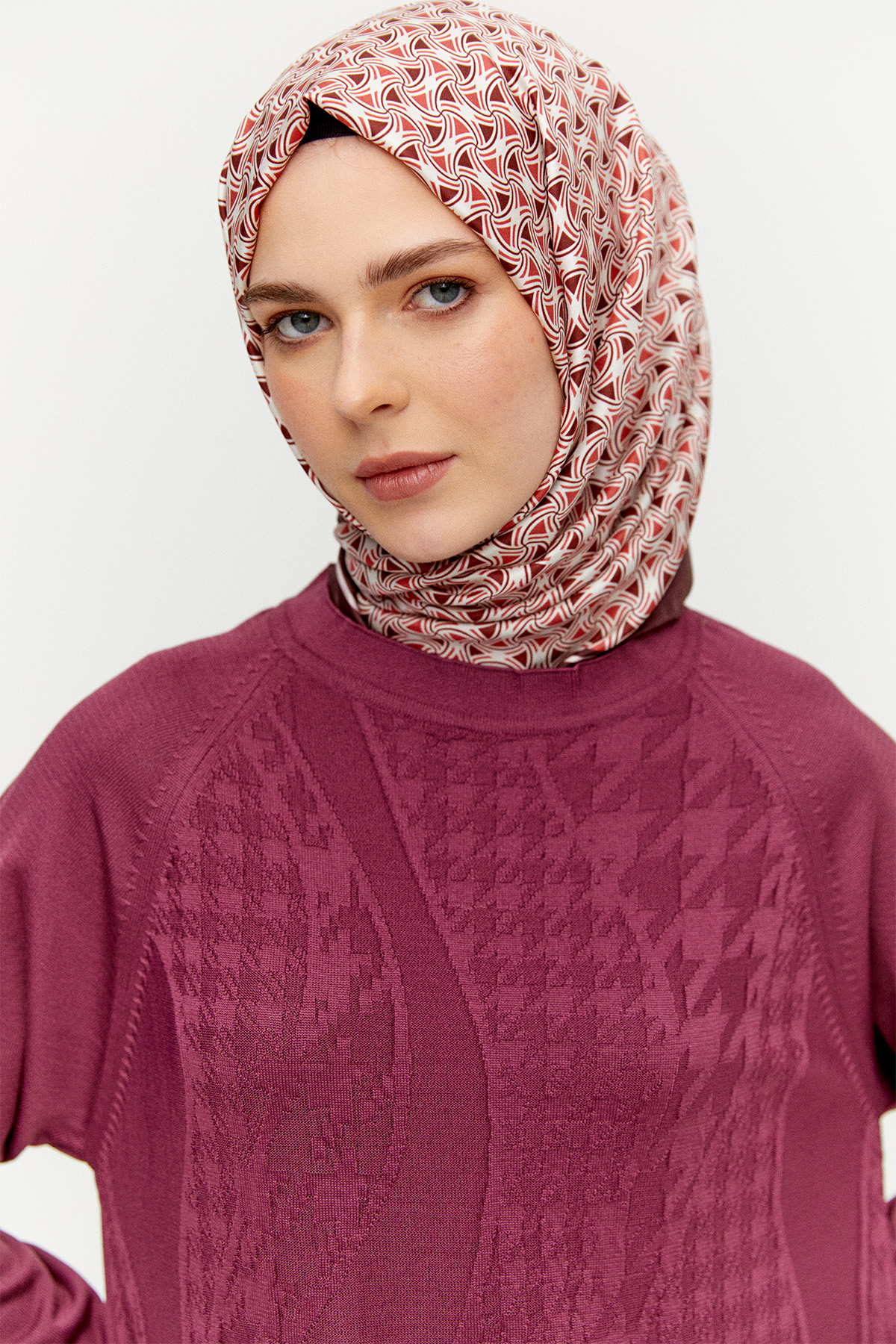 Kazayağı Desenli Reglan Kol Tunik