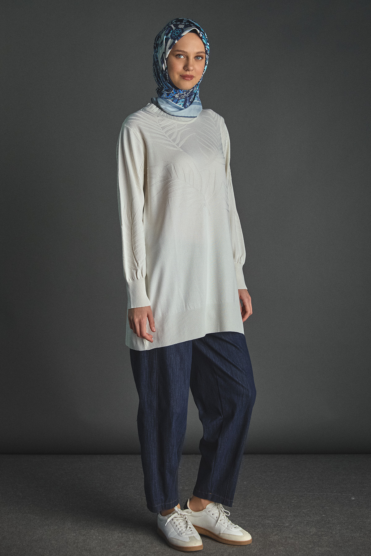 Yaprak Desenli Triko Tunik