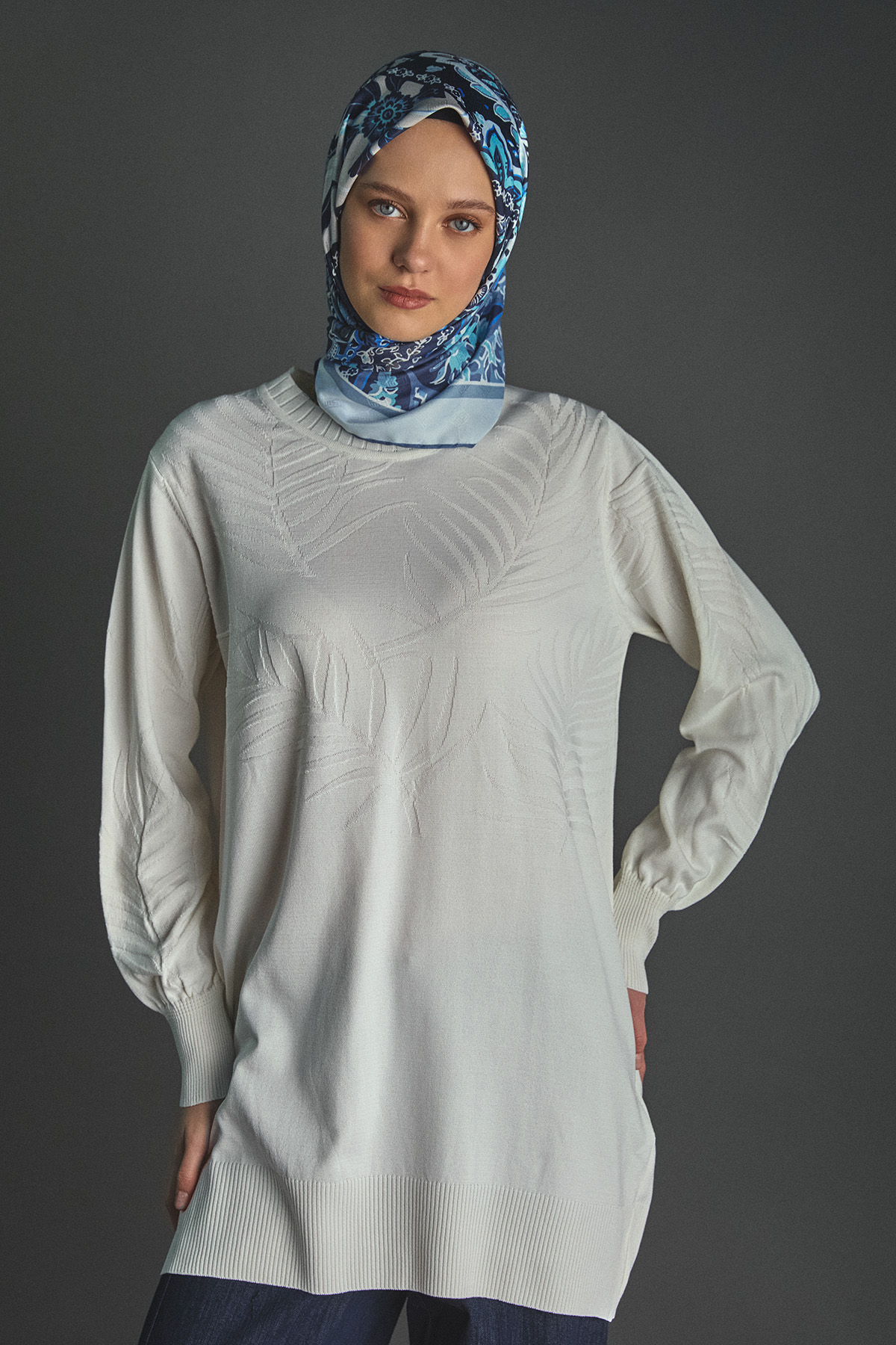 Yaprak Desenli Triko Tunik