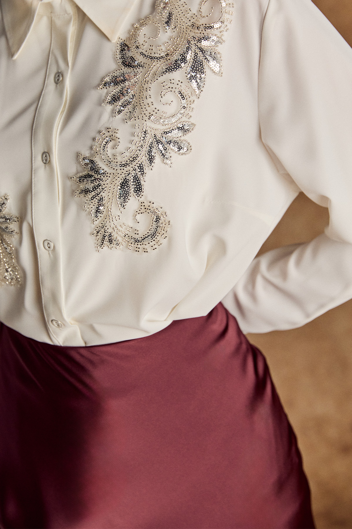 Boncuk Aplikeli Şifon Tunik