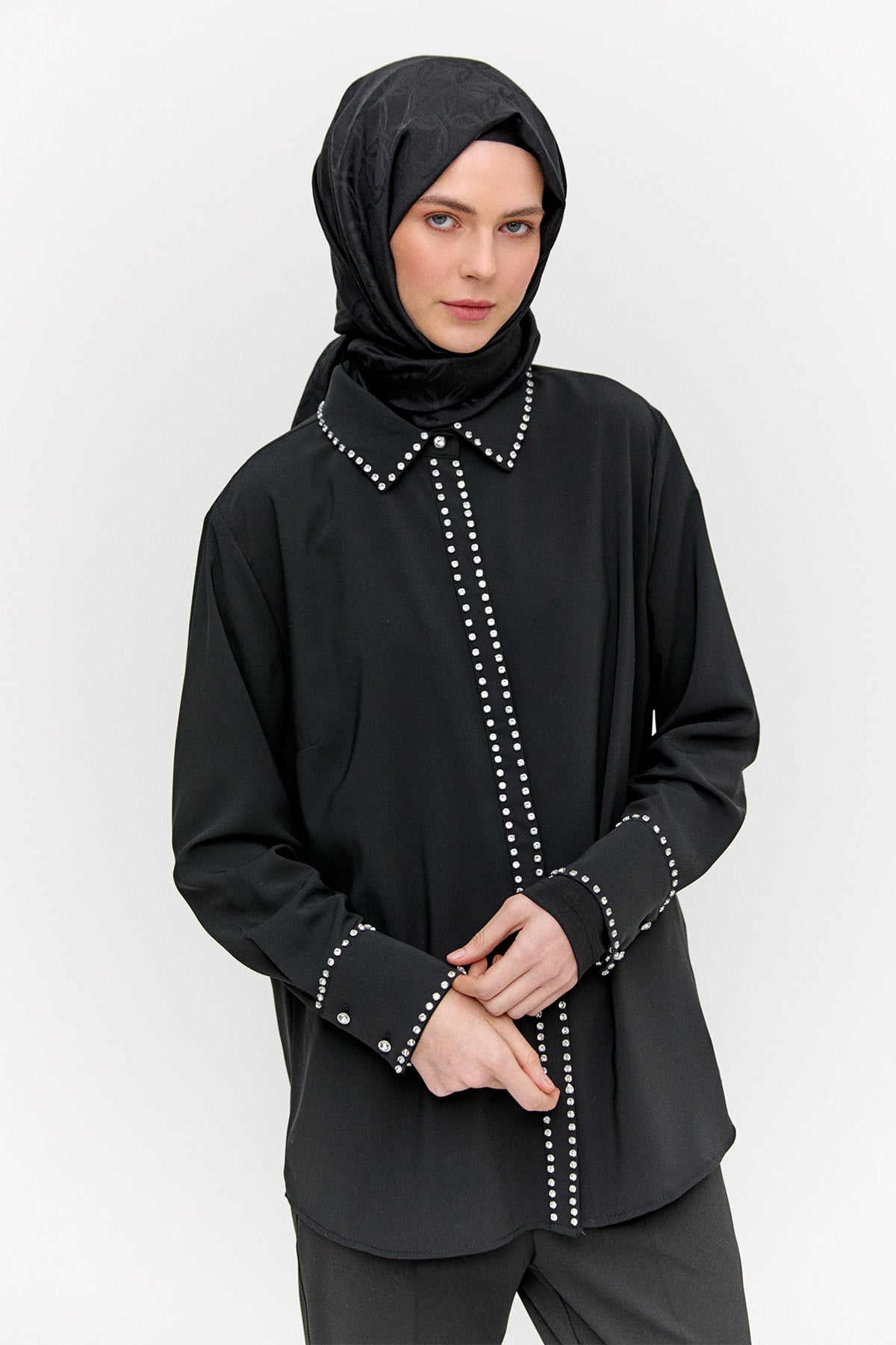 Taş Detaylı Gömlek Yaka Şifon Tunik, Tesettür Giyim