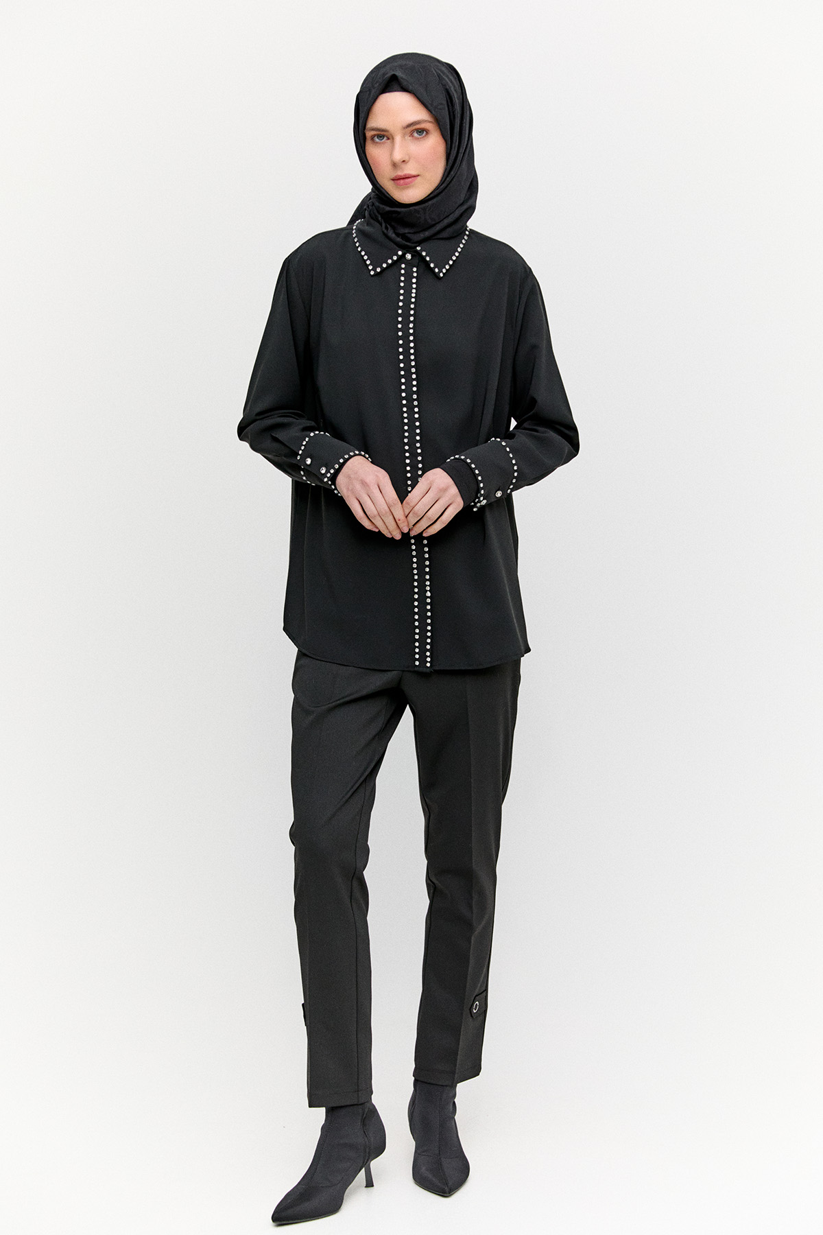 Taş Detaylı Gömlek Yaka Şifon Tunik, Tesettür Giyim