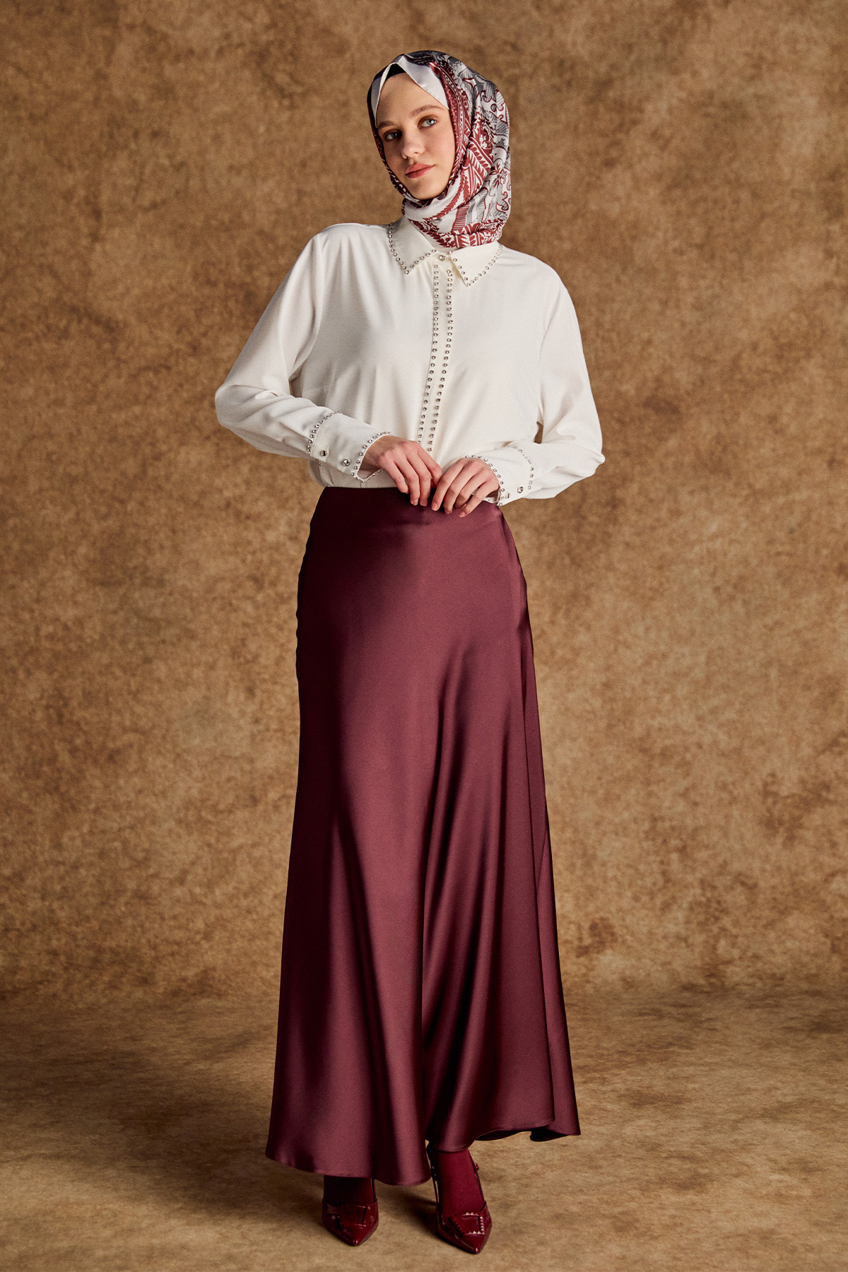 Taş Detaylı Gömlek Yaka Şifon Tunik