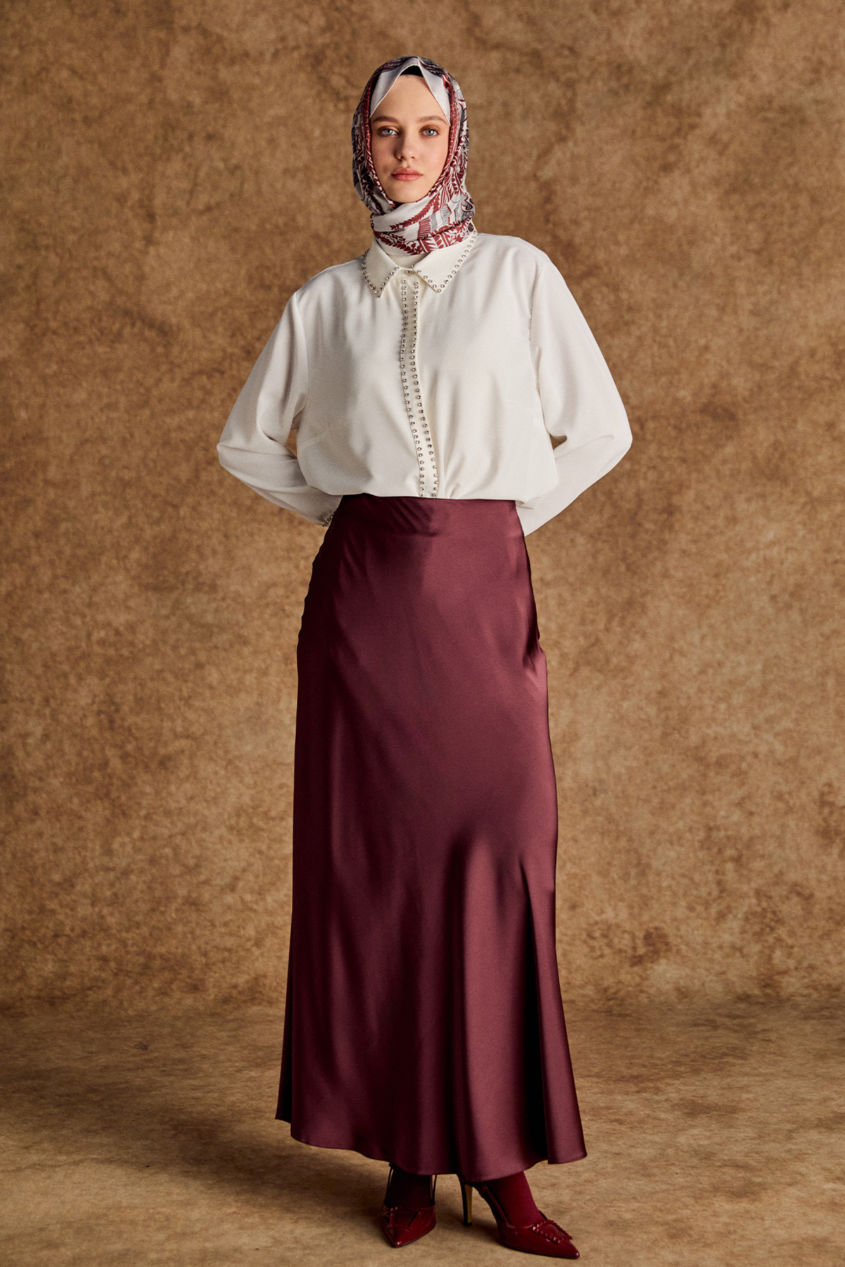 Taş Detaylı Gömlek Yaka Şifon Tunik