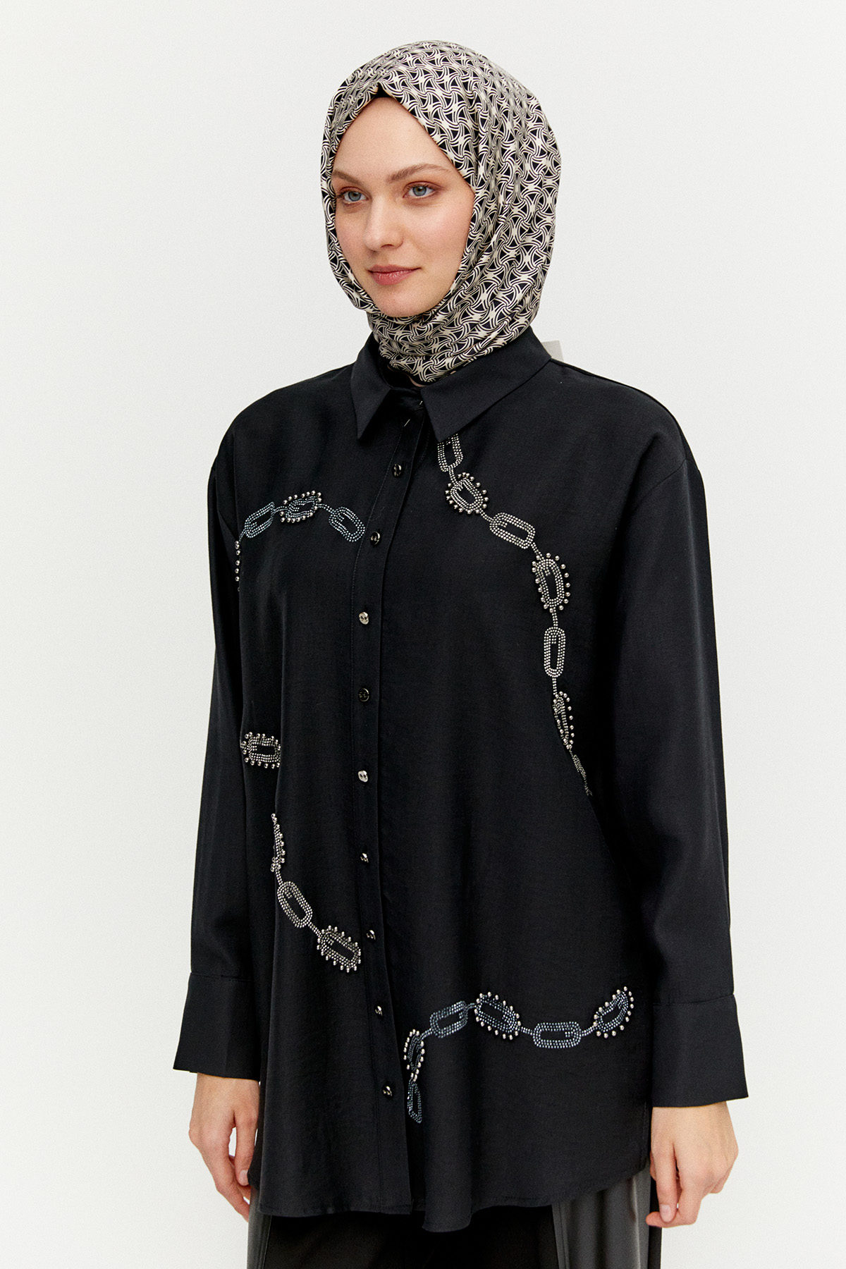 Taşlı Zincir Desenli Tunik