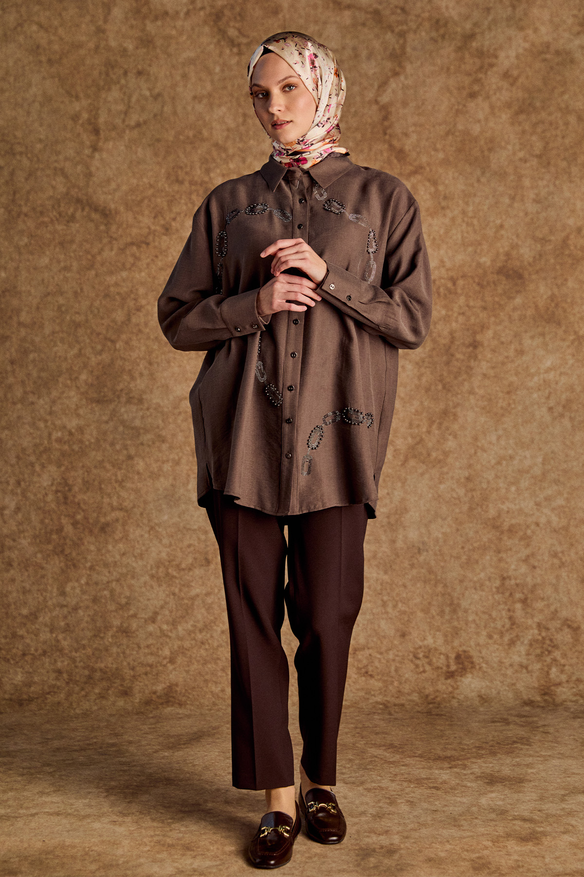 Taşlı Zincir Desenli Tunik