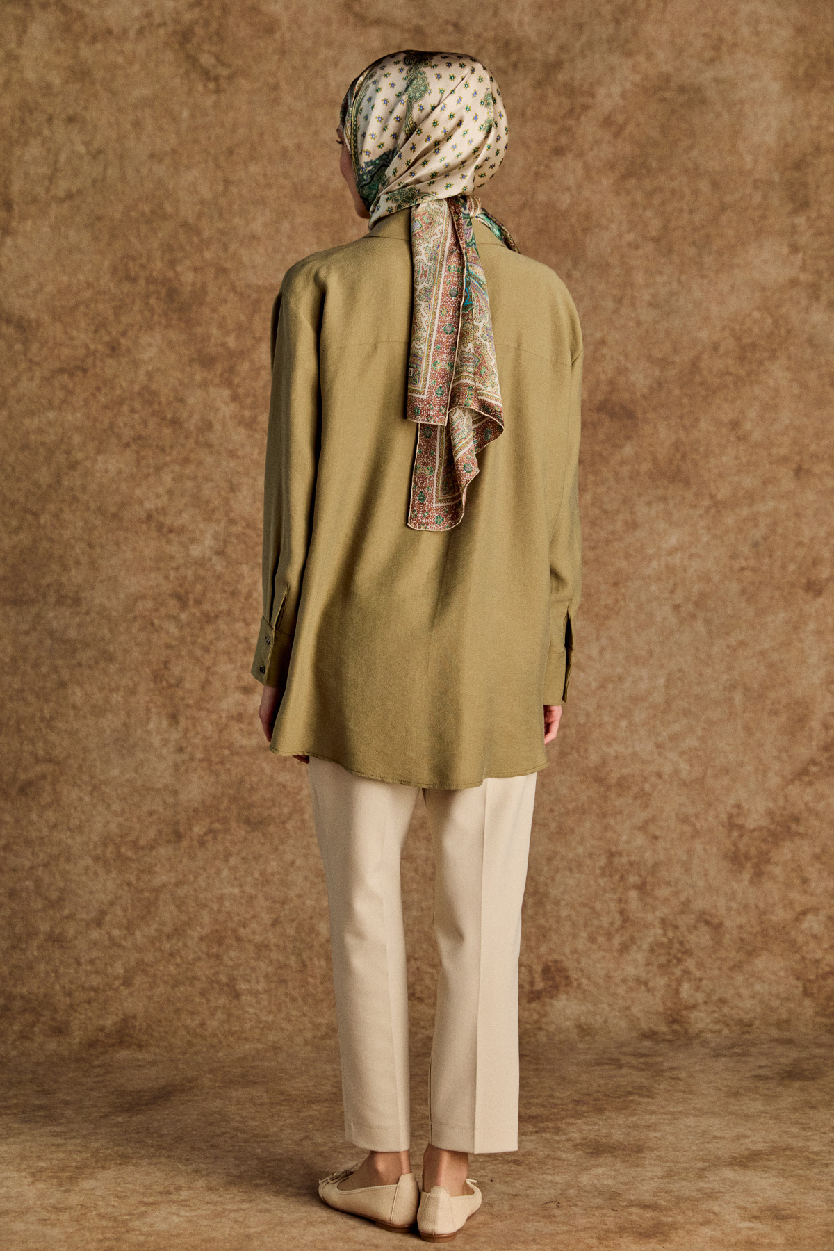 Taşlı Zincir Desenli Tunik