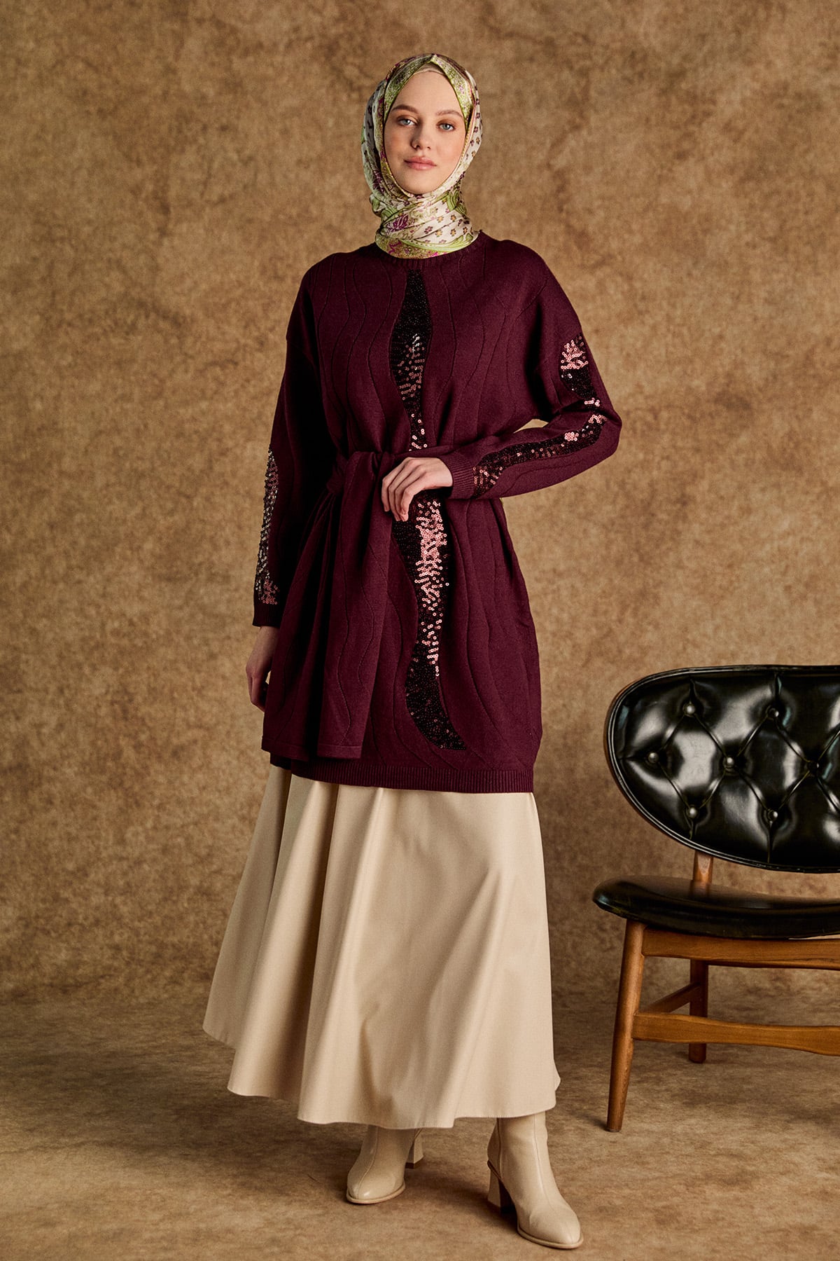 Payet Desenli Kuşaklı Triko Tunik