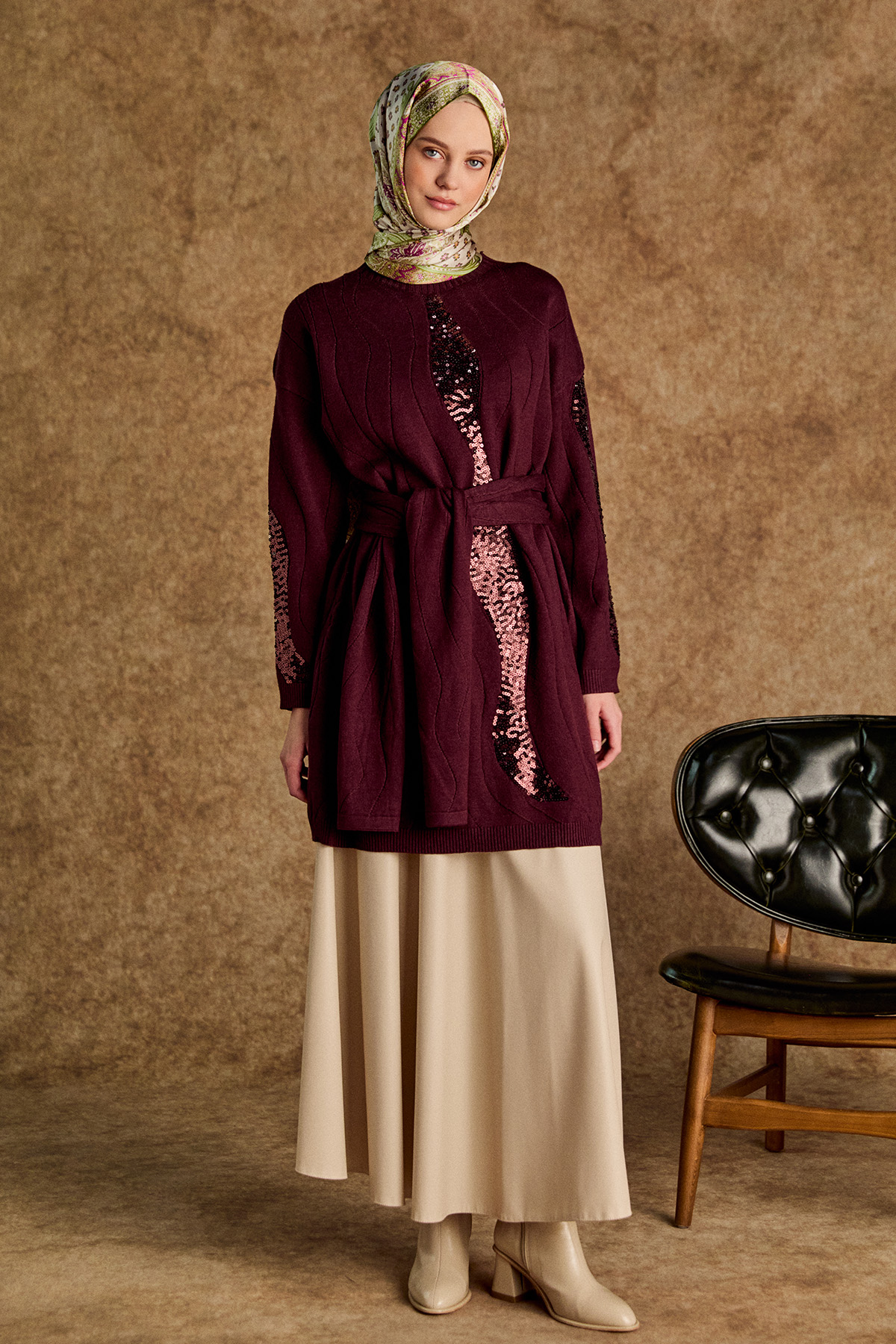 Payet Desenli Kuşaklı Triko Tunik