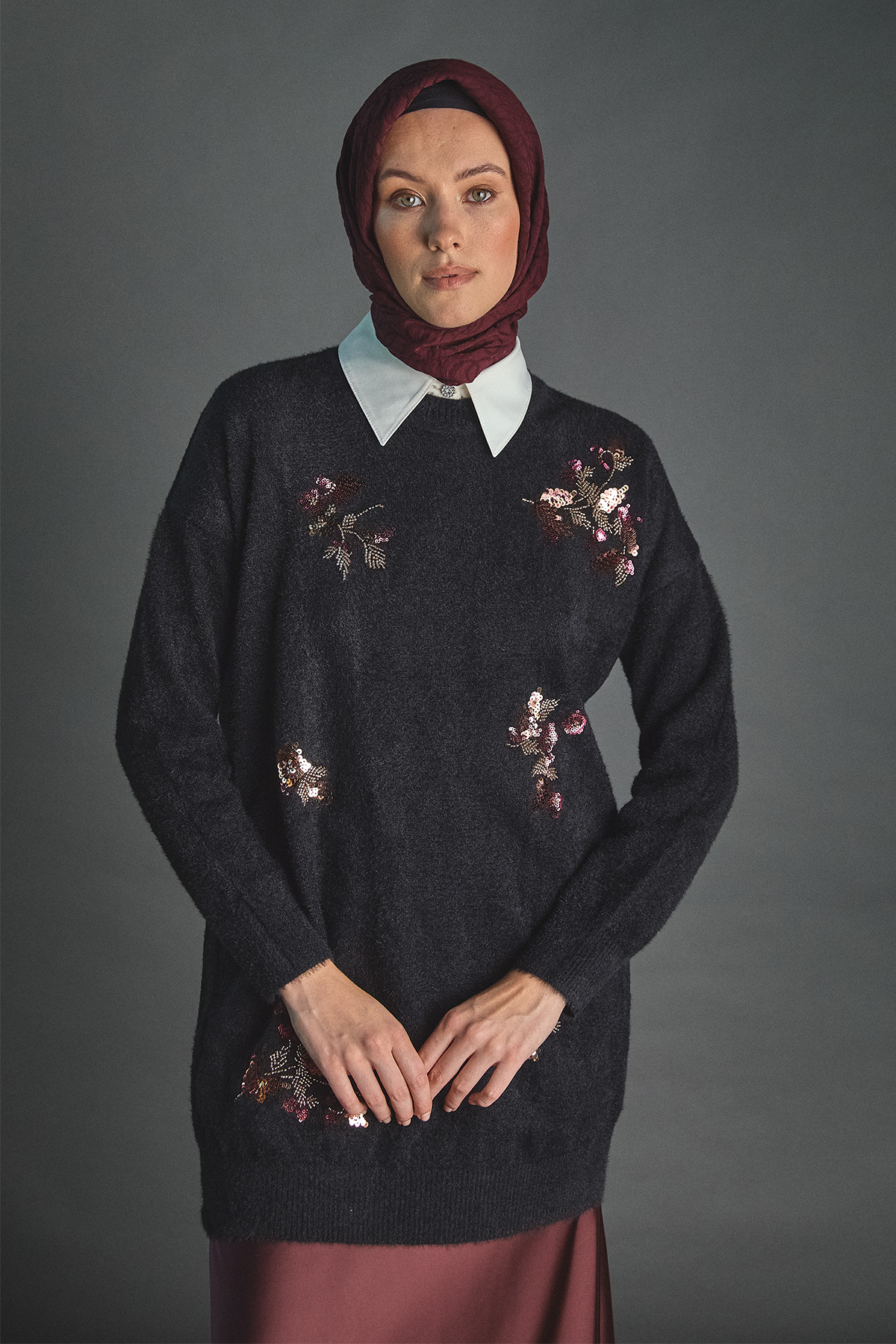 Pul payet Boncuk Çiçekli Triko Tunik