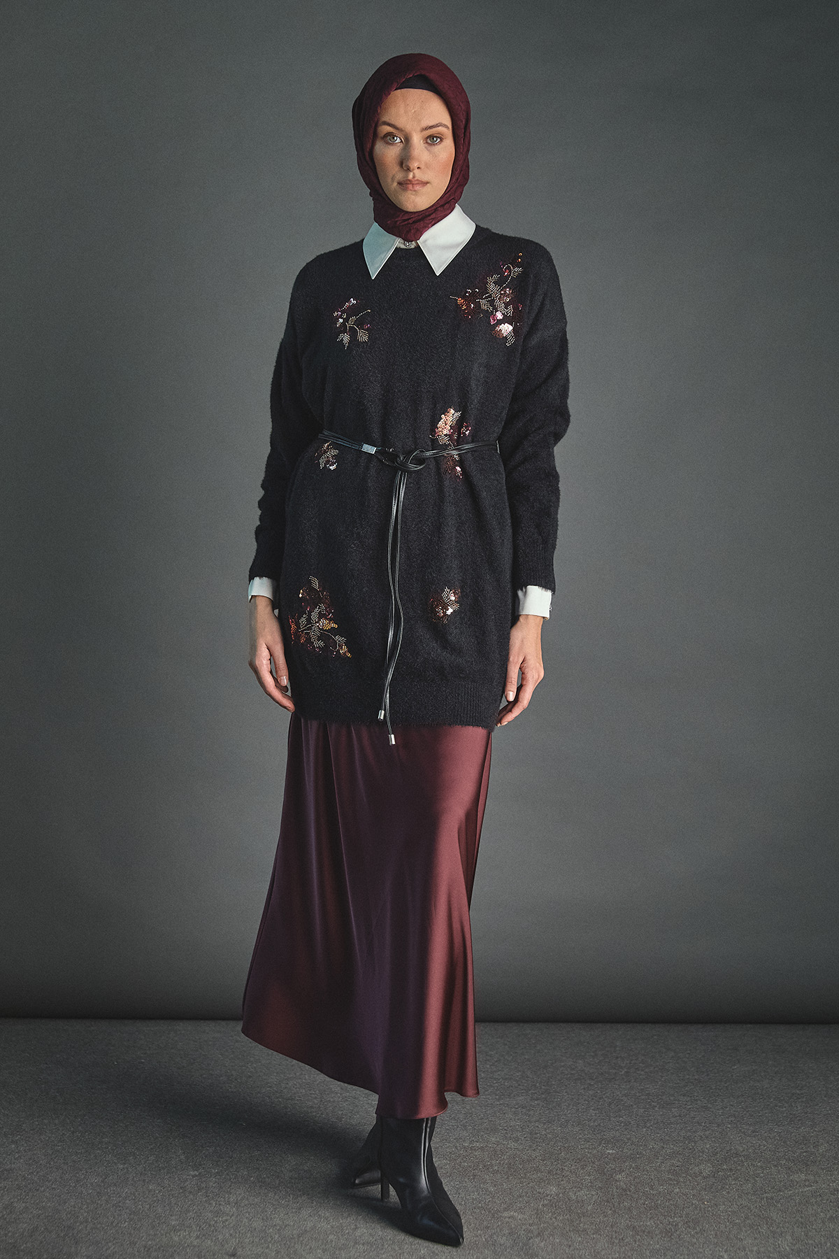 Pul payet Boncuk Çiçekli Triko Tunik