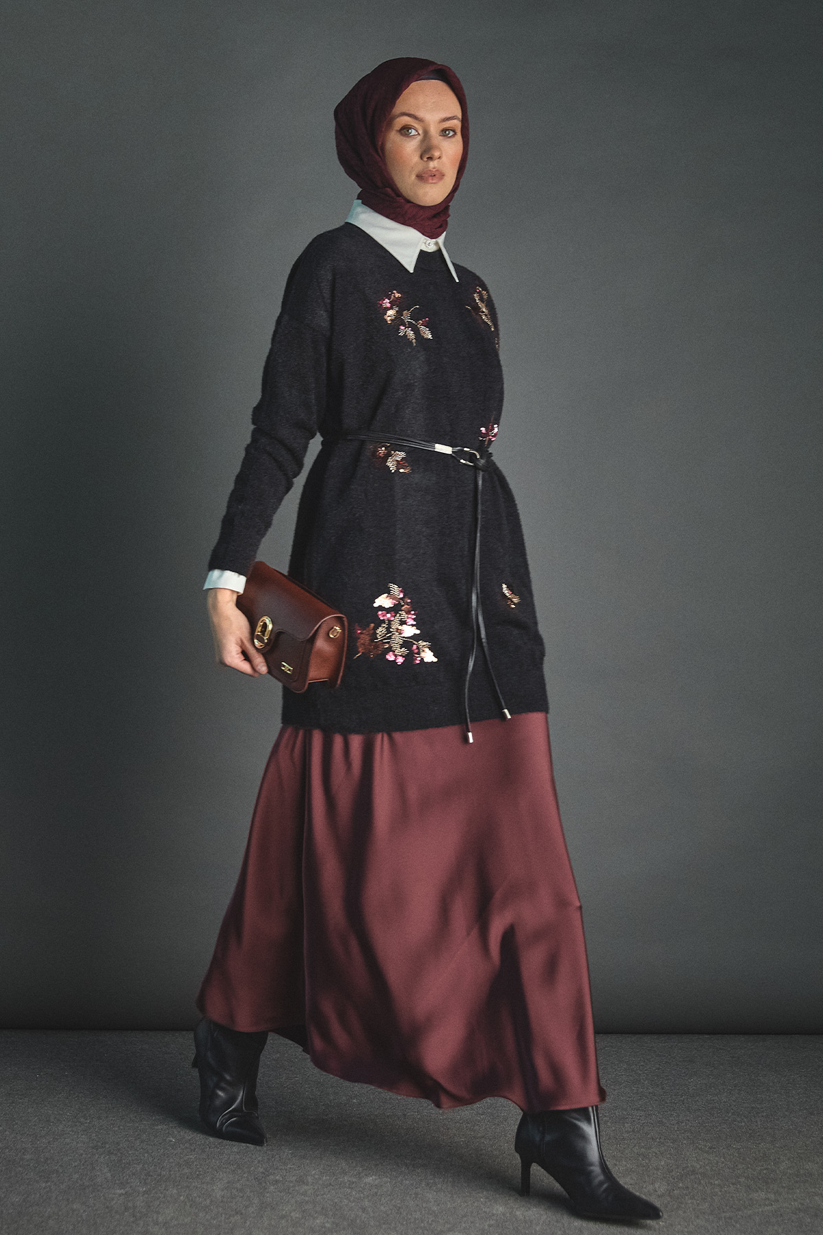 Pul payet Boncuk Çiçekli Triko Tunik