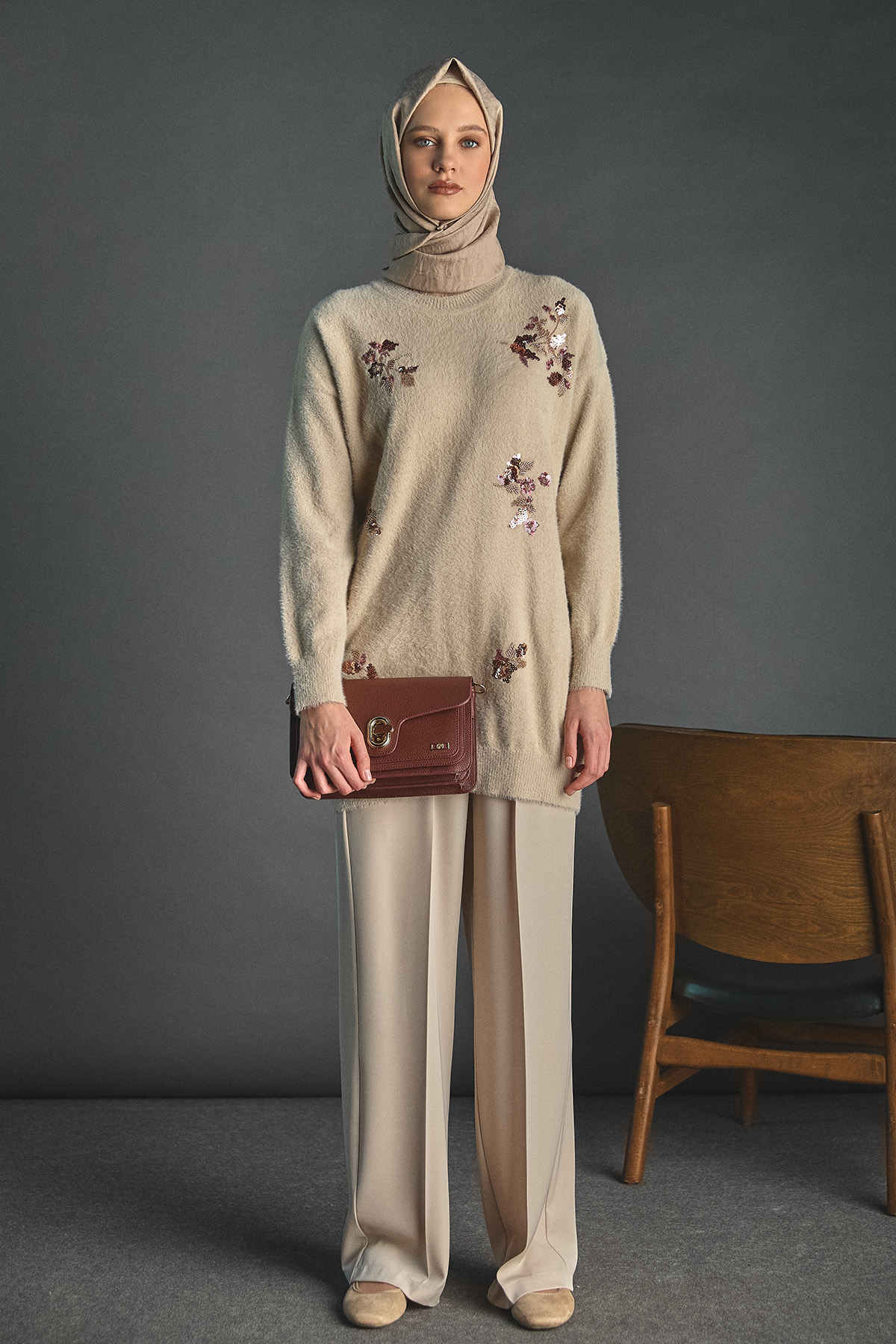 Pul payet Boncuk Çiçekli Triko Tunik