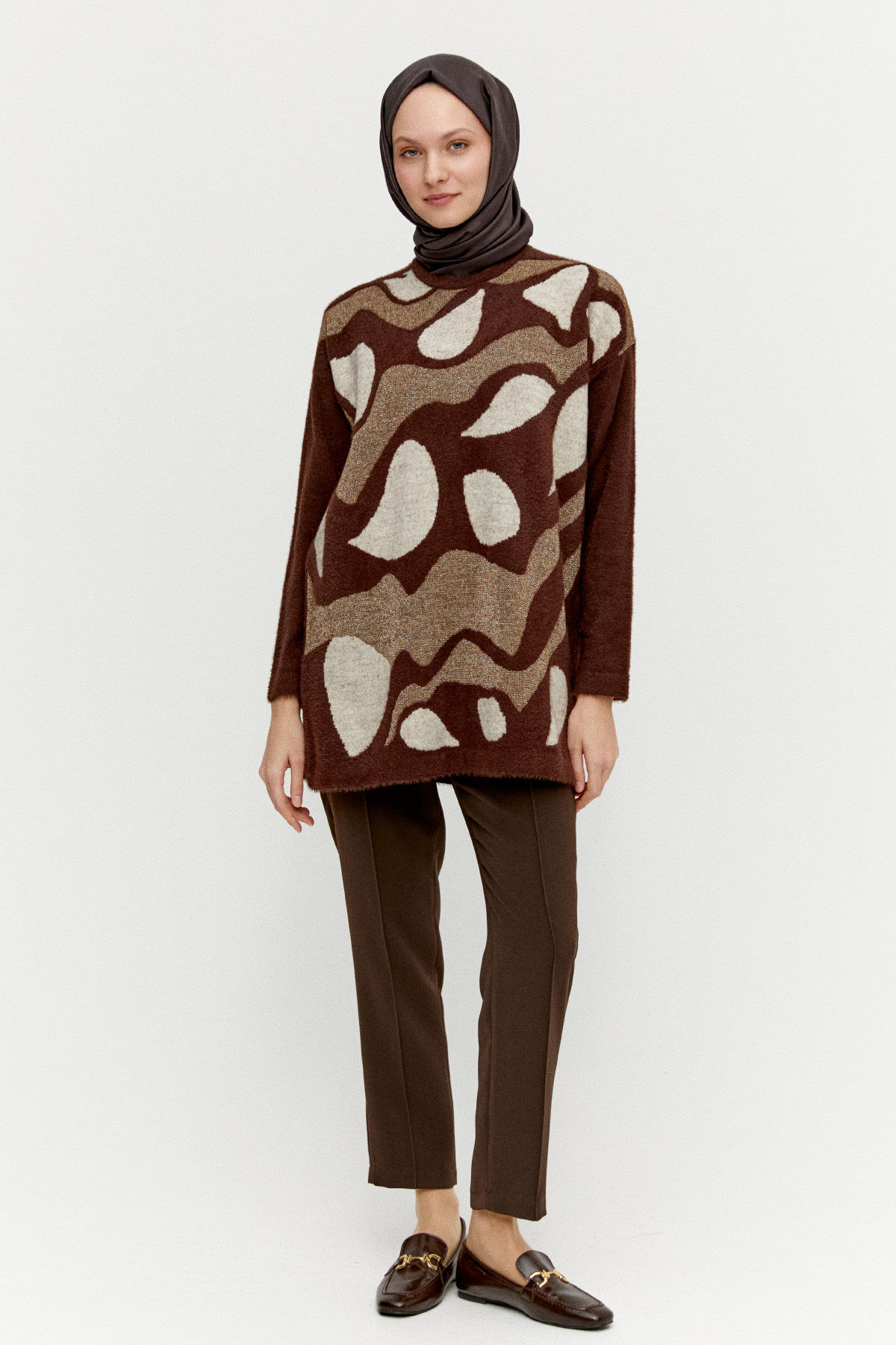 Desenli Yuvarlak Yakalı Triko Tunik