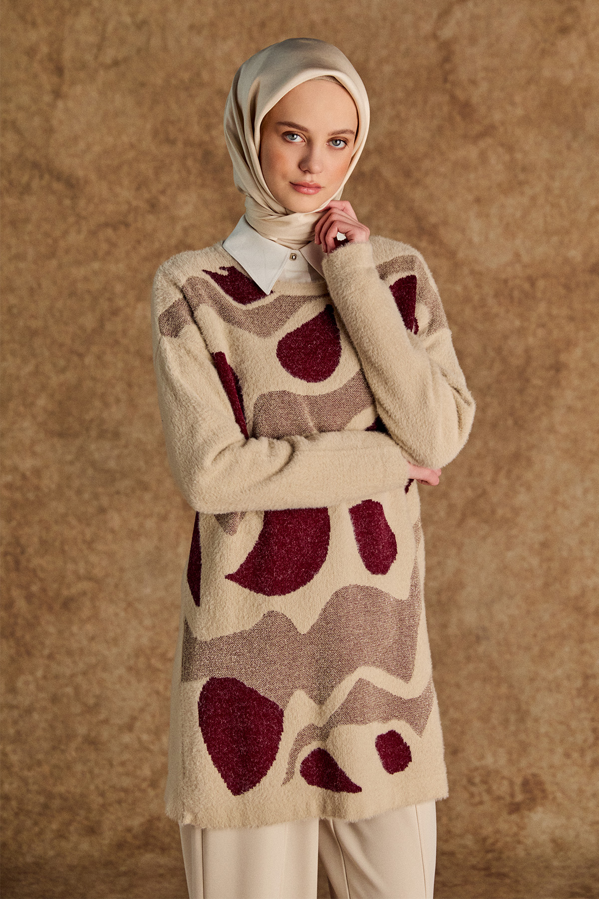 Desenli Yuvarlak Yakalı Triko Tunik