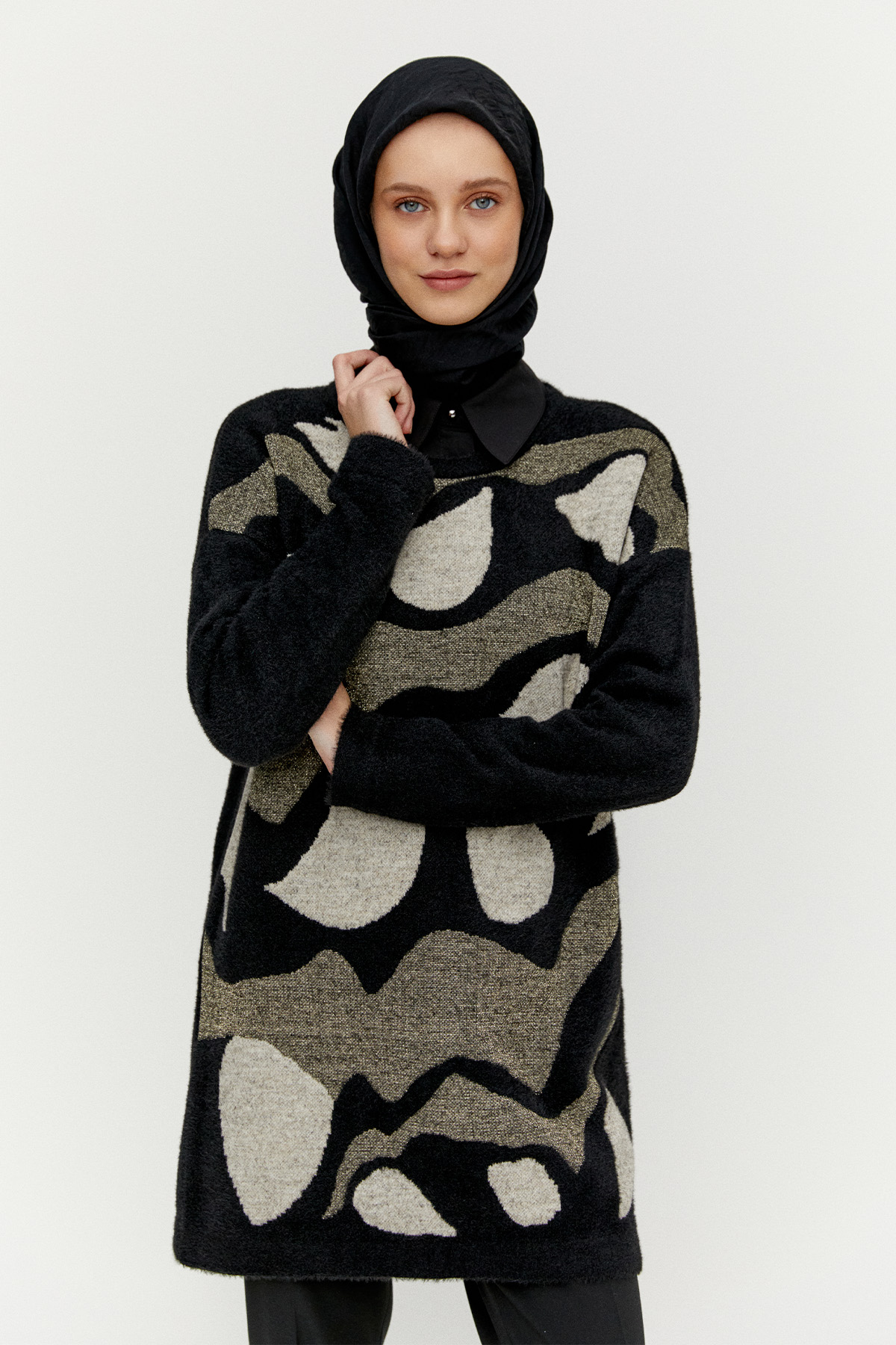 Desenli Yuvarlak Yakalı Triko Tunik