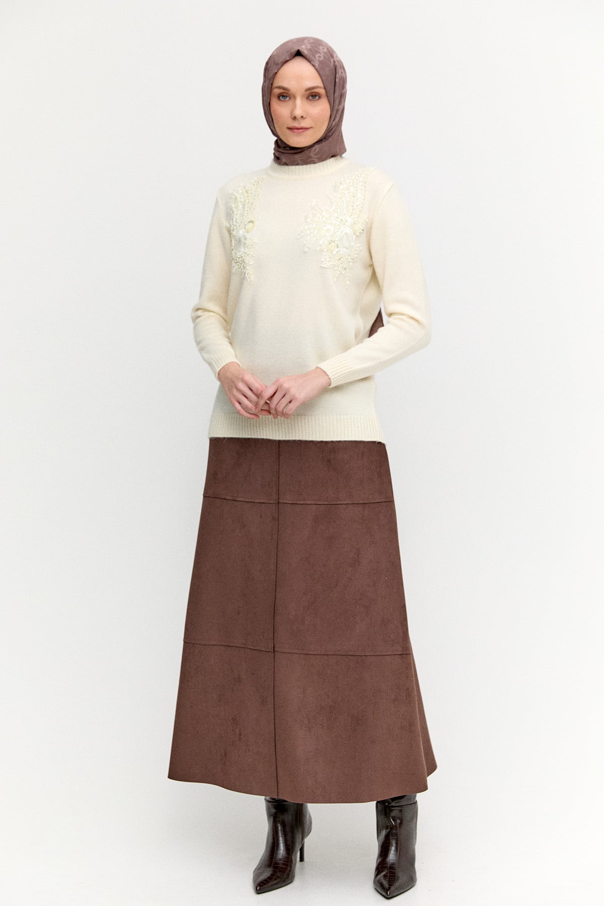 Payet İşlemeli Çiçek Nakışlı Triko Tunik, Tesettür Giyim