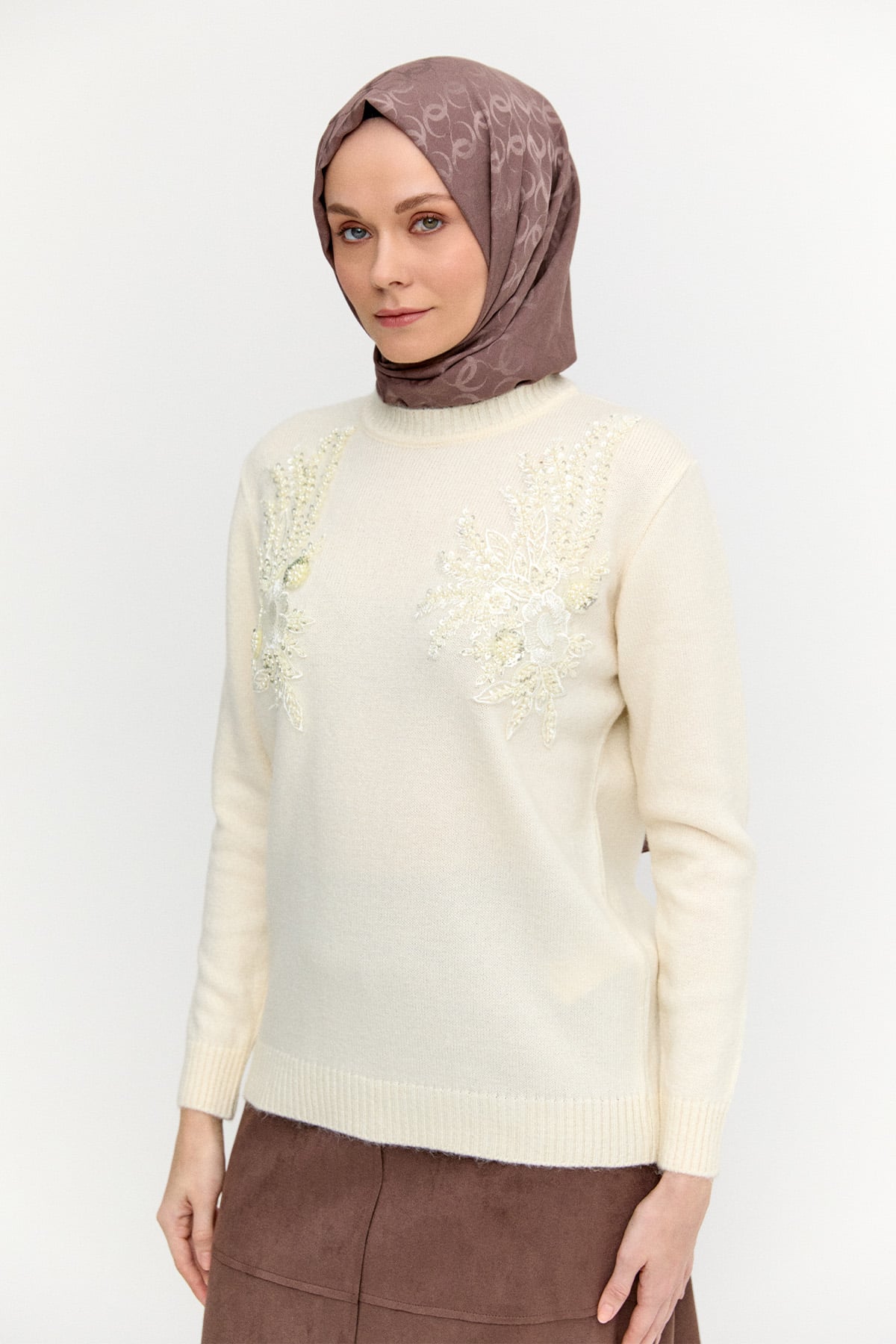 Payet İşlemeli Çiçek Nakışlı Triko Tunik, Tesettür Giyim