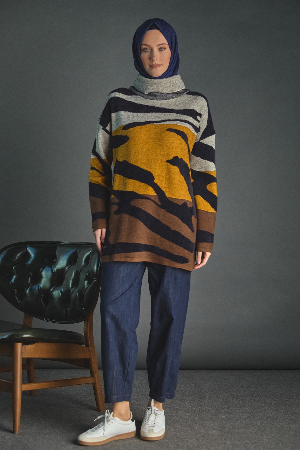 Desenli Çok Renkli Boğazlı Triko Tunik